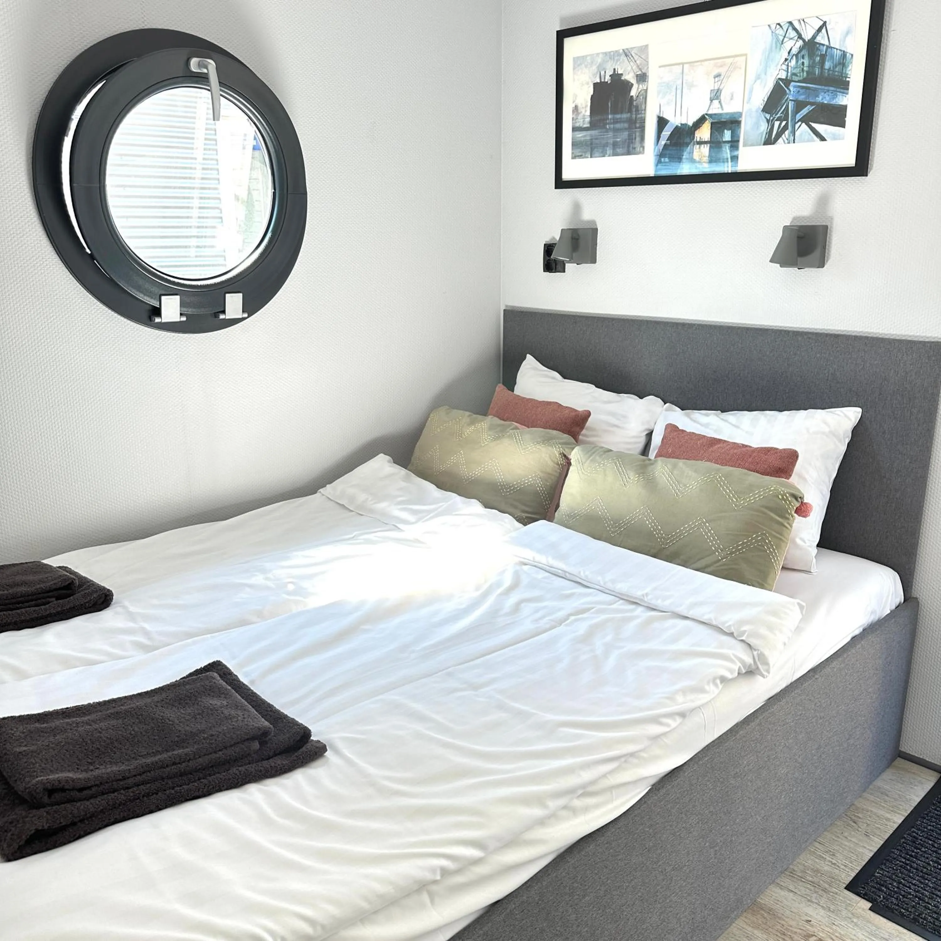 Bed in La Mare Resort