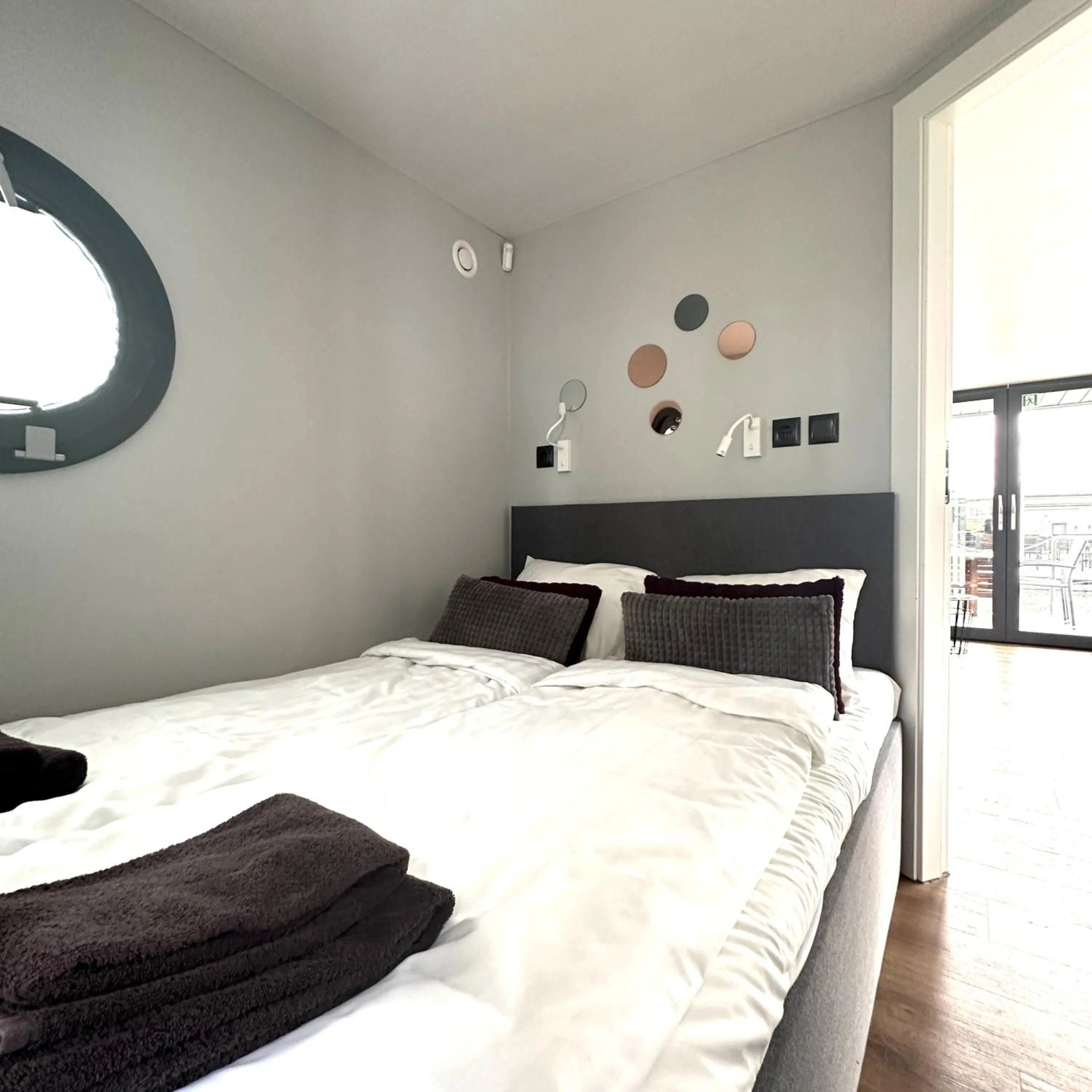 Bed in La Mare Resort