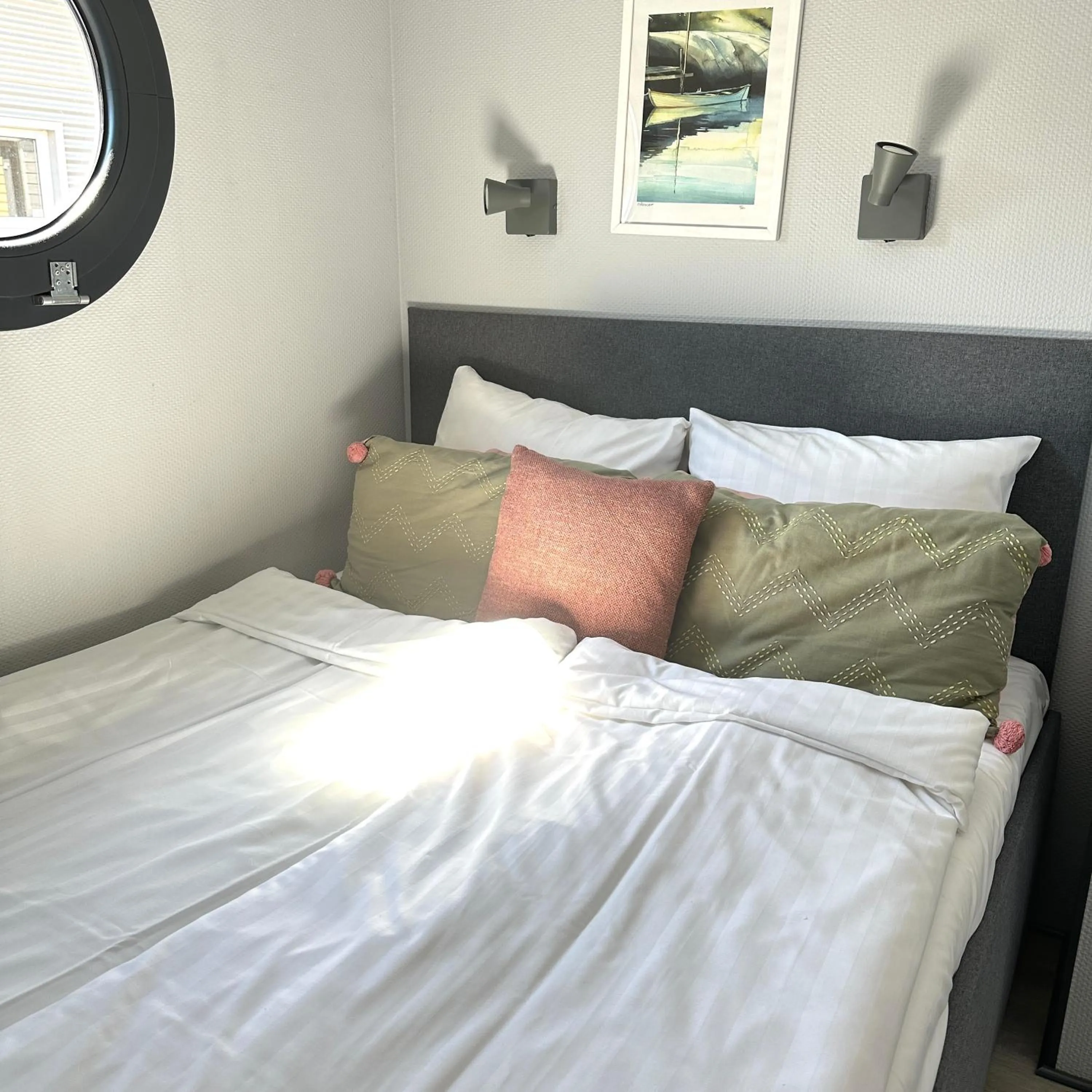 Bed in La Mare Resort