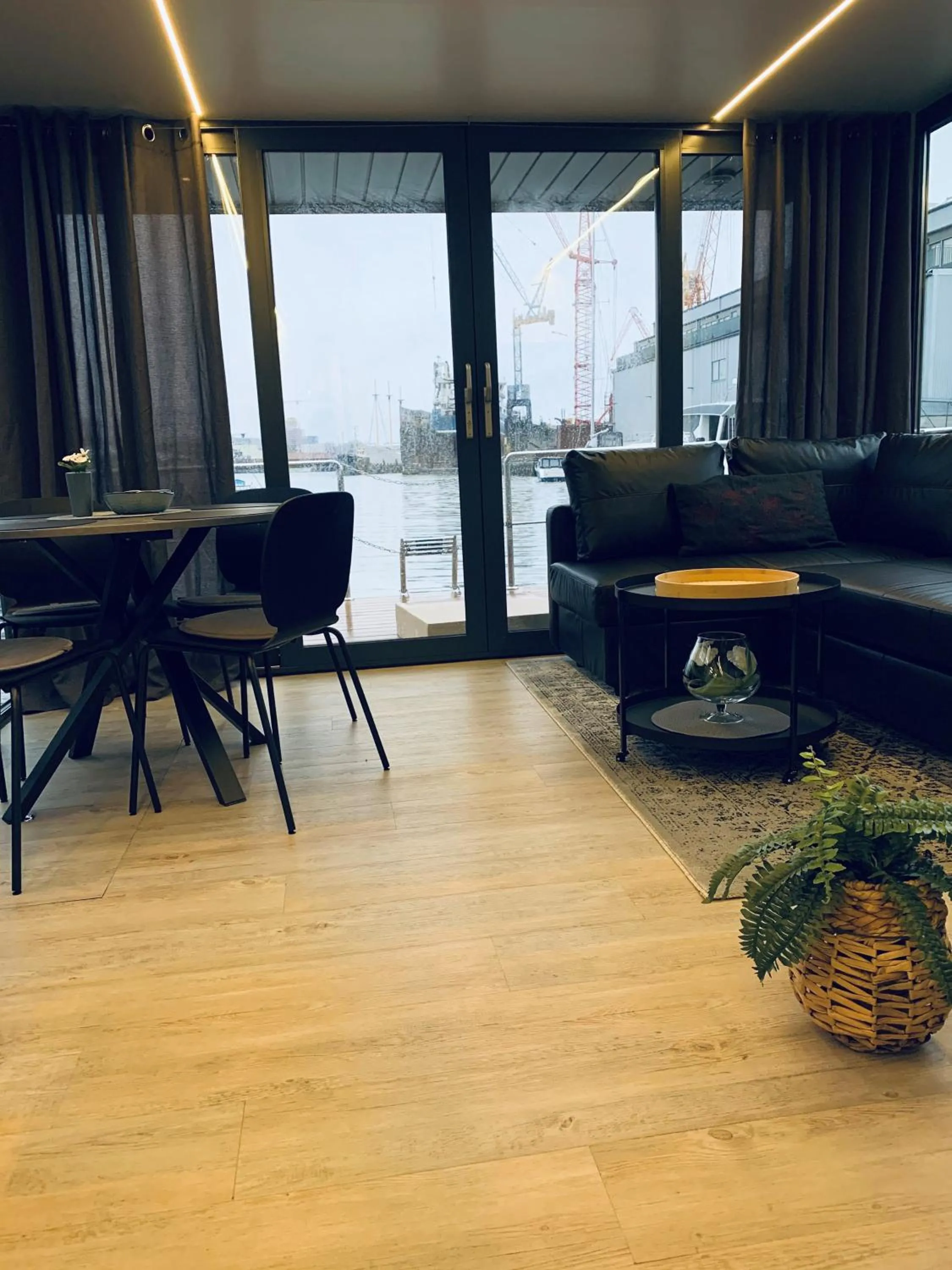 Living room in La Mare Resort