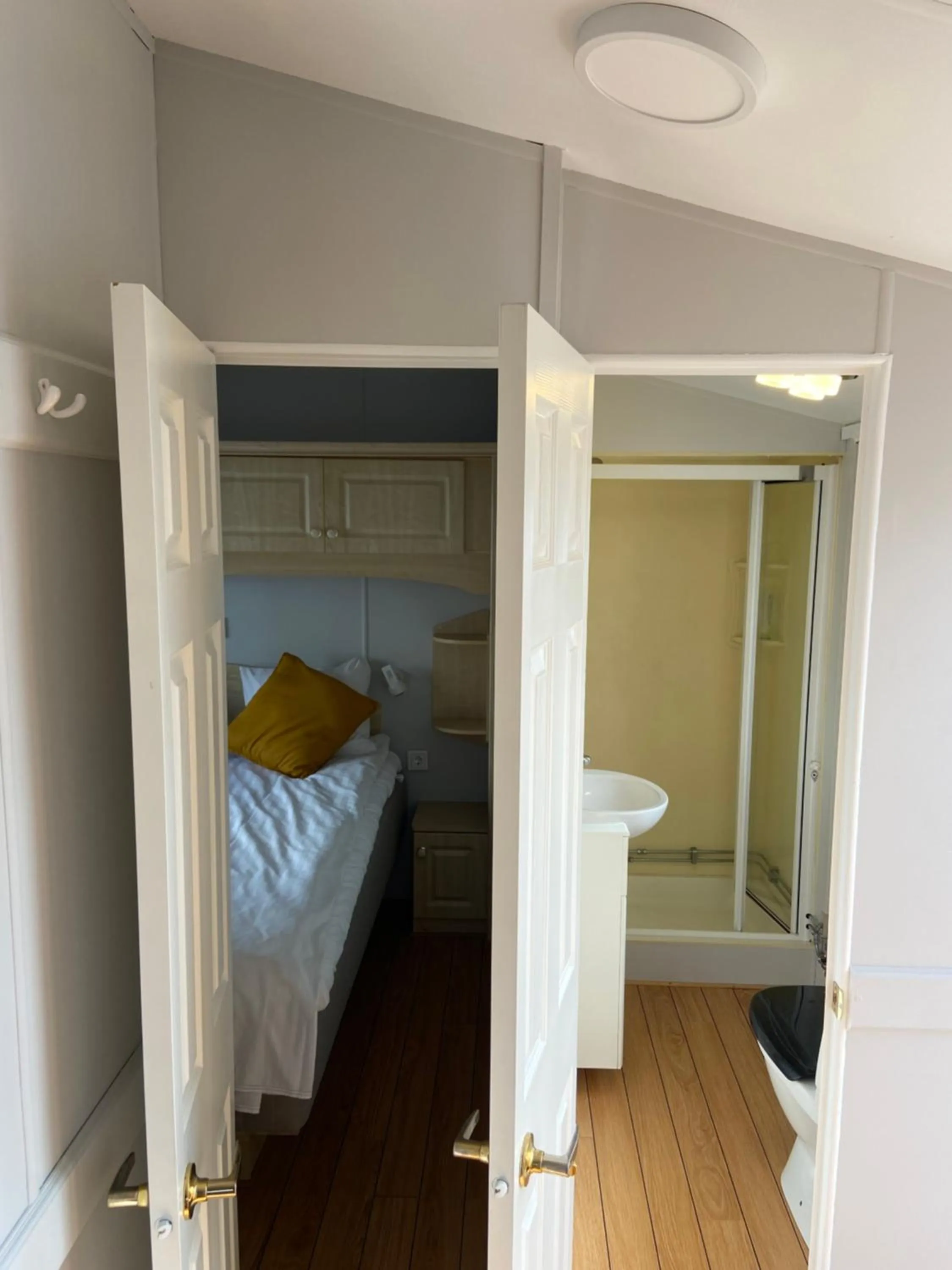 Bed in La Mare Resort