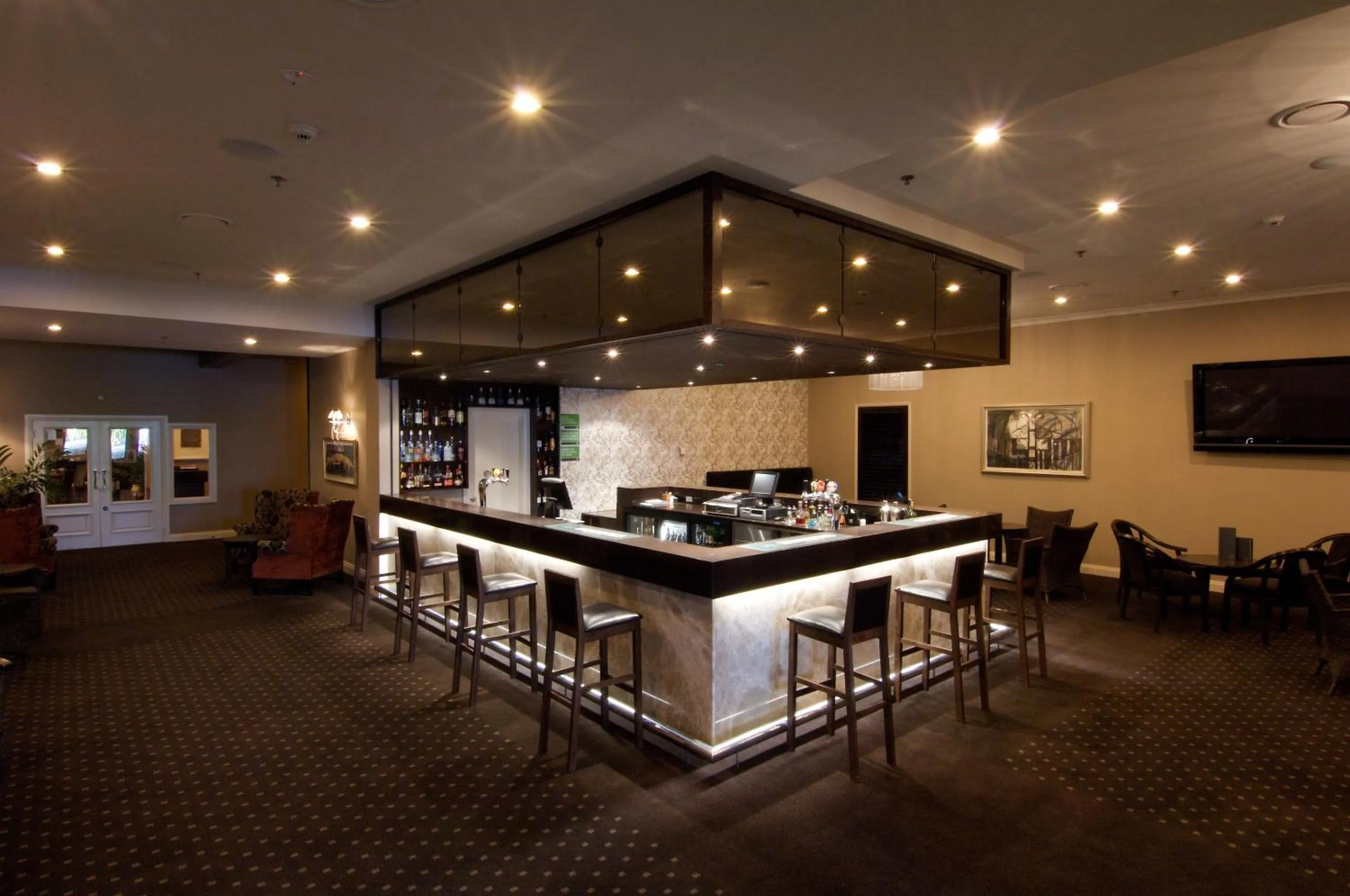 Lounge or bar in Distinction Hotel Rotorua
