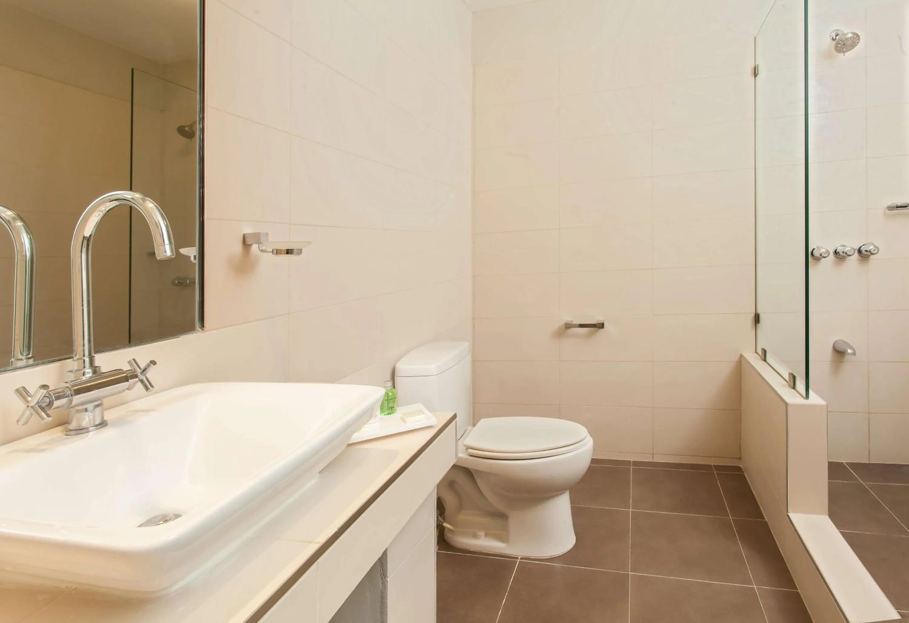 Bathroom in El Rancho Haiti