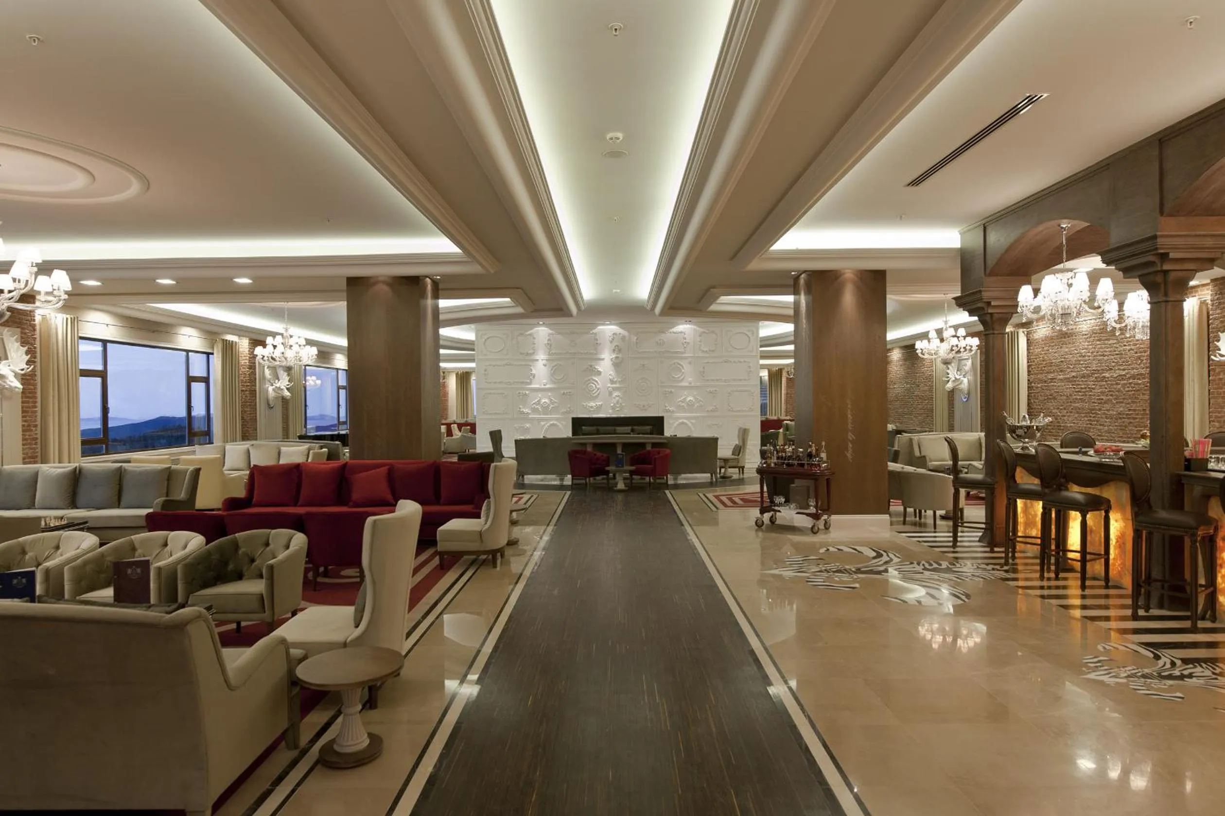 Lounge or bar in Kaya Palazzo Ski & Mountain Resort