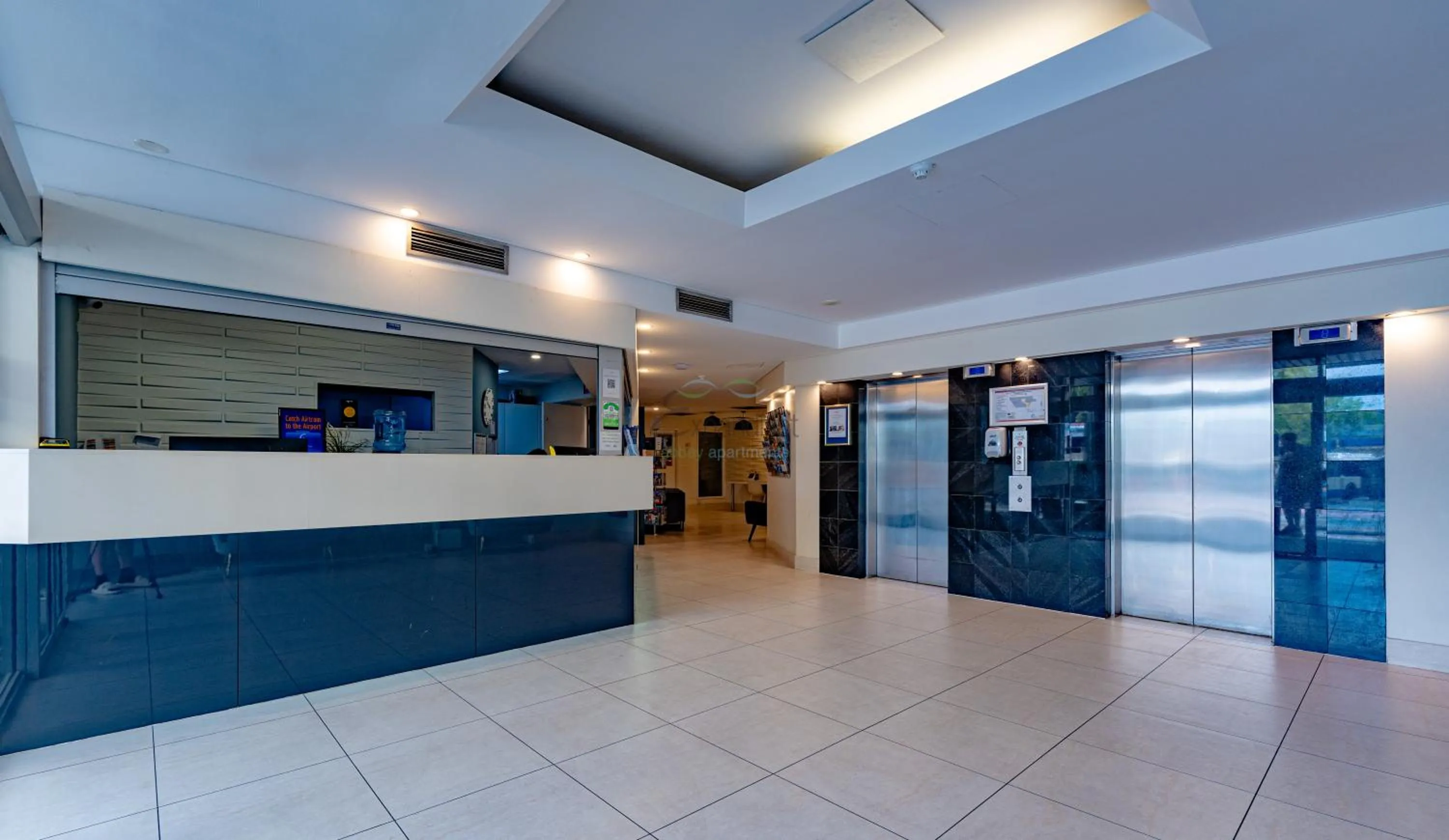 Abbey On Roma Hotel & Apartments