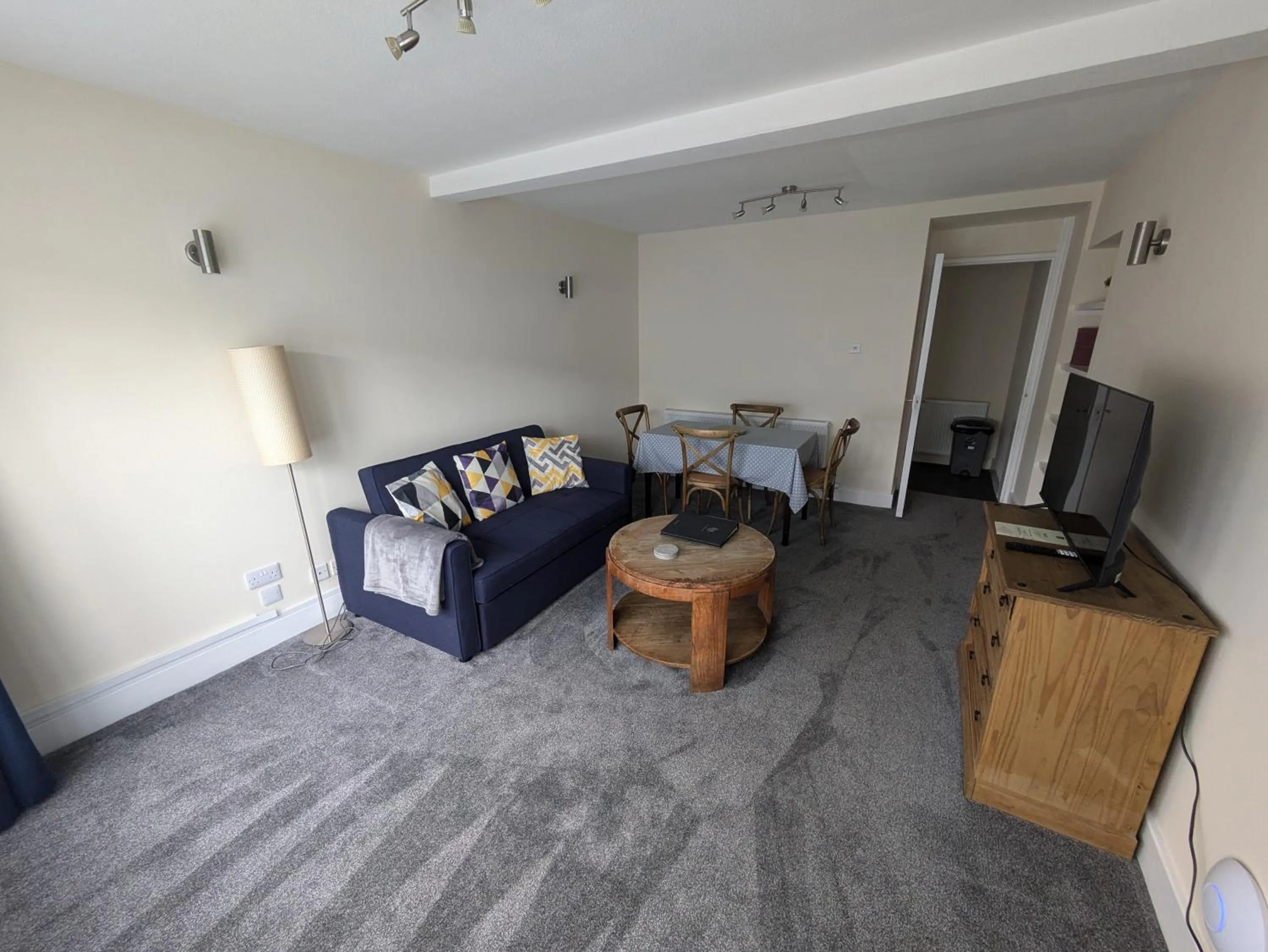 Living room in Buccleuch and Queensberry Arms Hotel