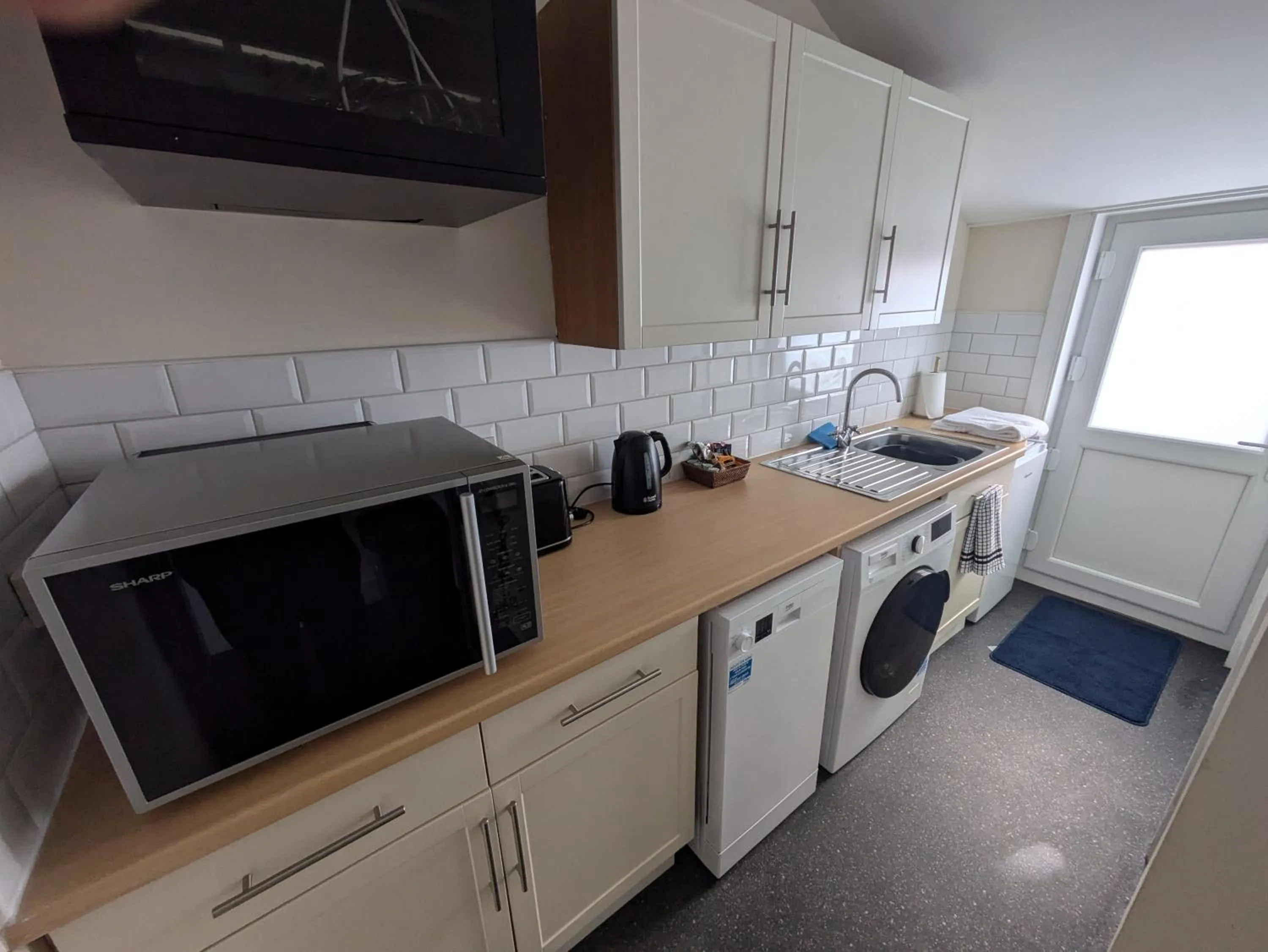 Kitchen or kitchenette in Buccleuch and Queensberry Arms Hotel