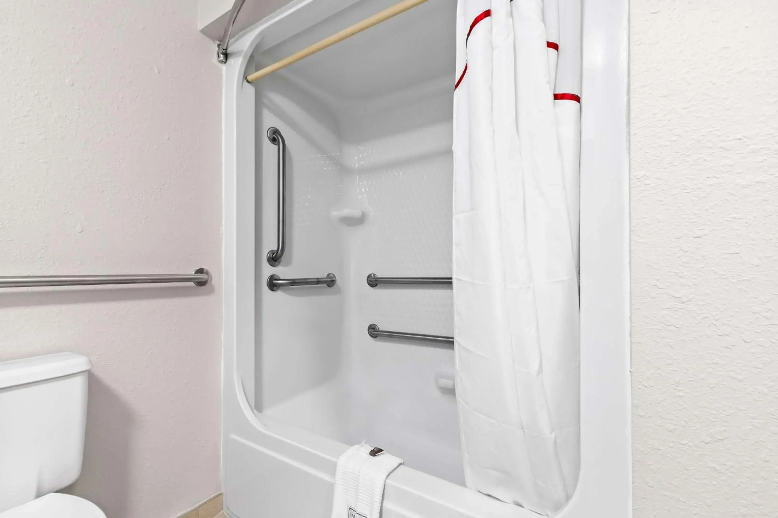 Bathroom in Red Lion Inn & Suites Saint Louis Bathroom in Red Lion Inn & Suites Saint Louis