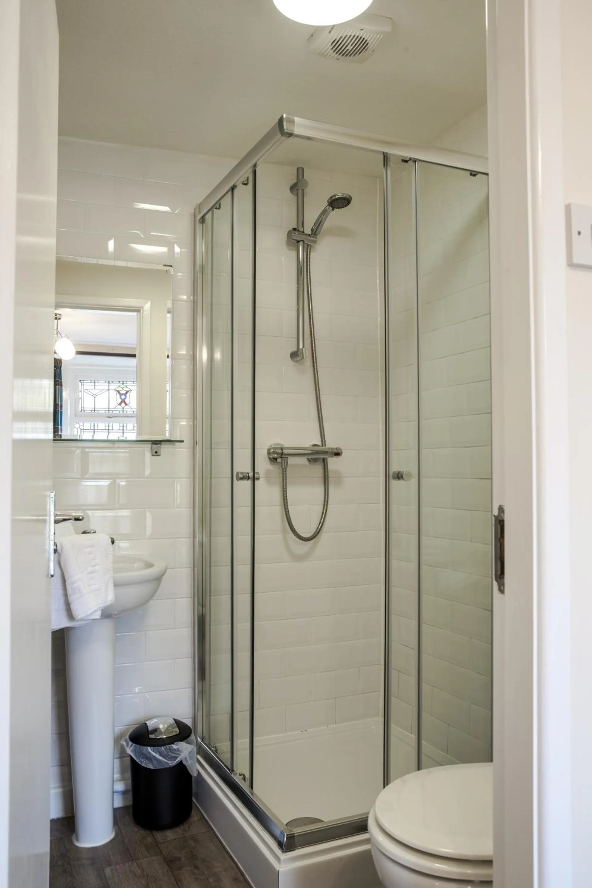 Bathroom in The Craven Heifer at Stainforth