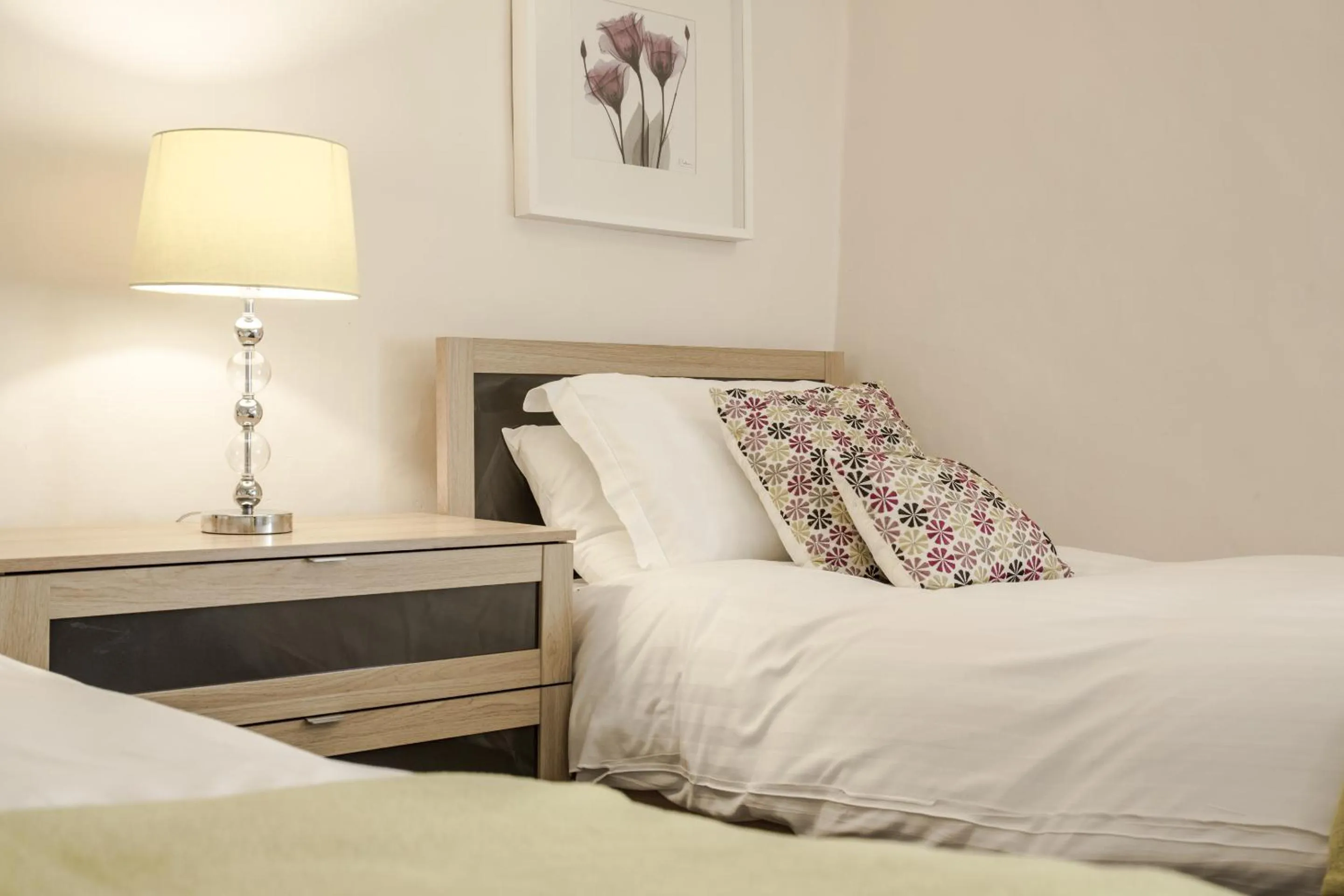 Bedroom, Bed in The Craven Heifer at Stainforth