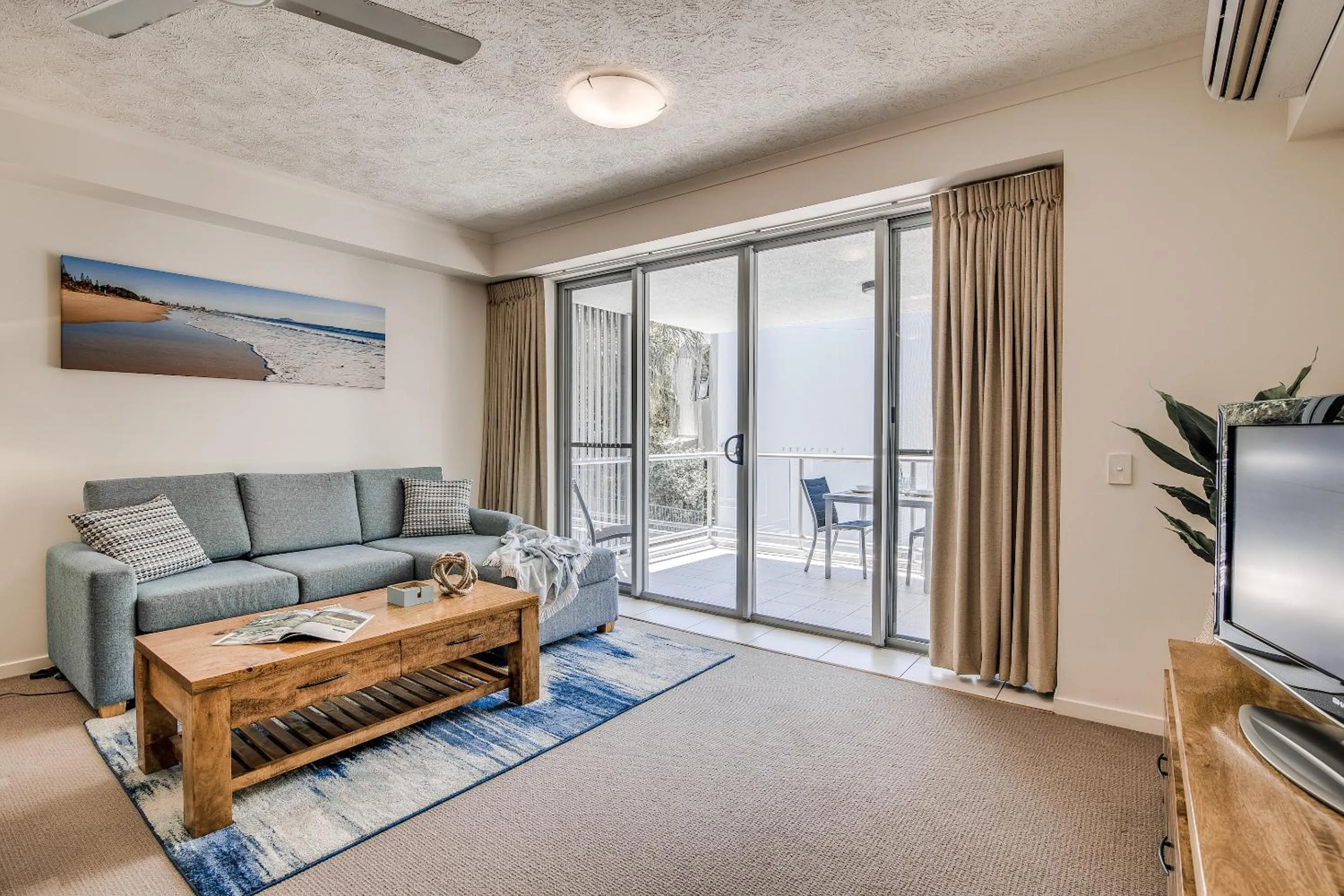 TV and multimedia in Coolum At The Beach