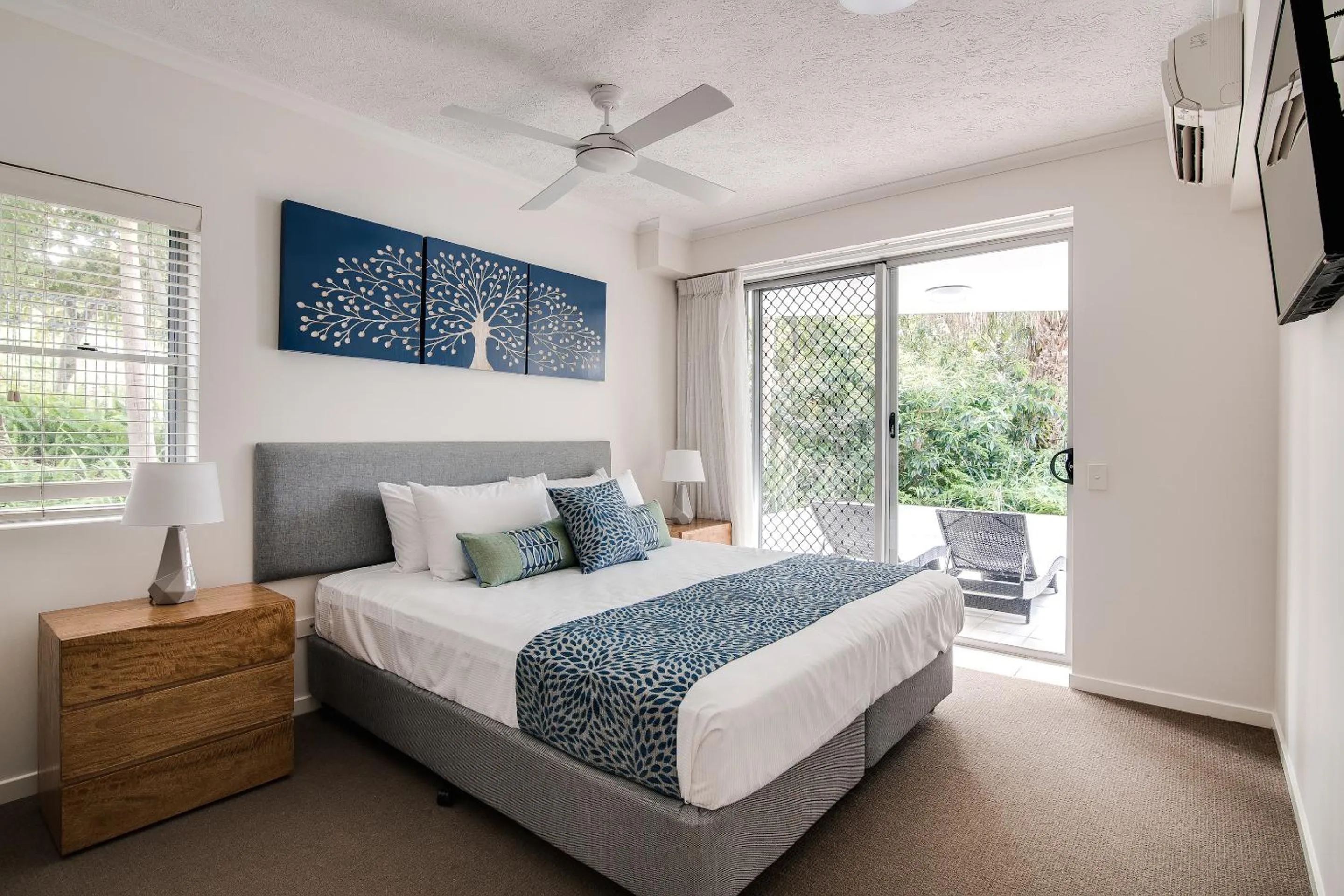 Balcony/Terrace, Bed in Coolum At The Beach