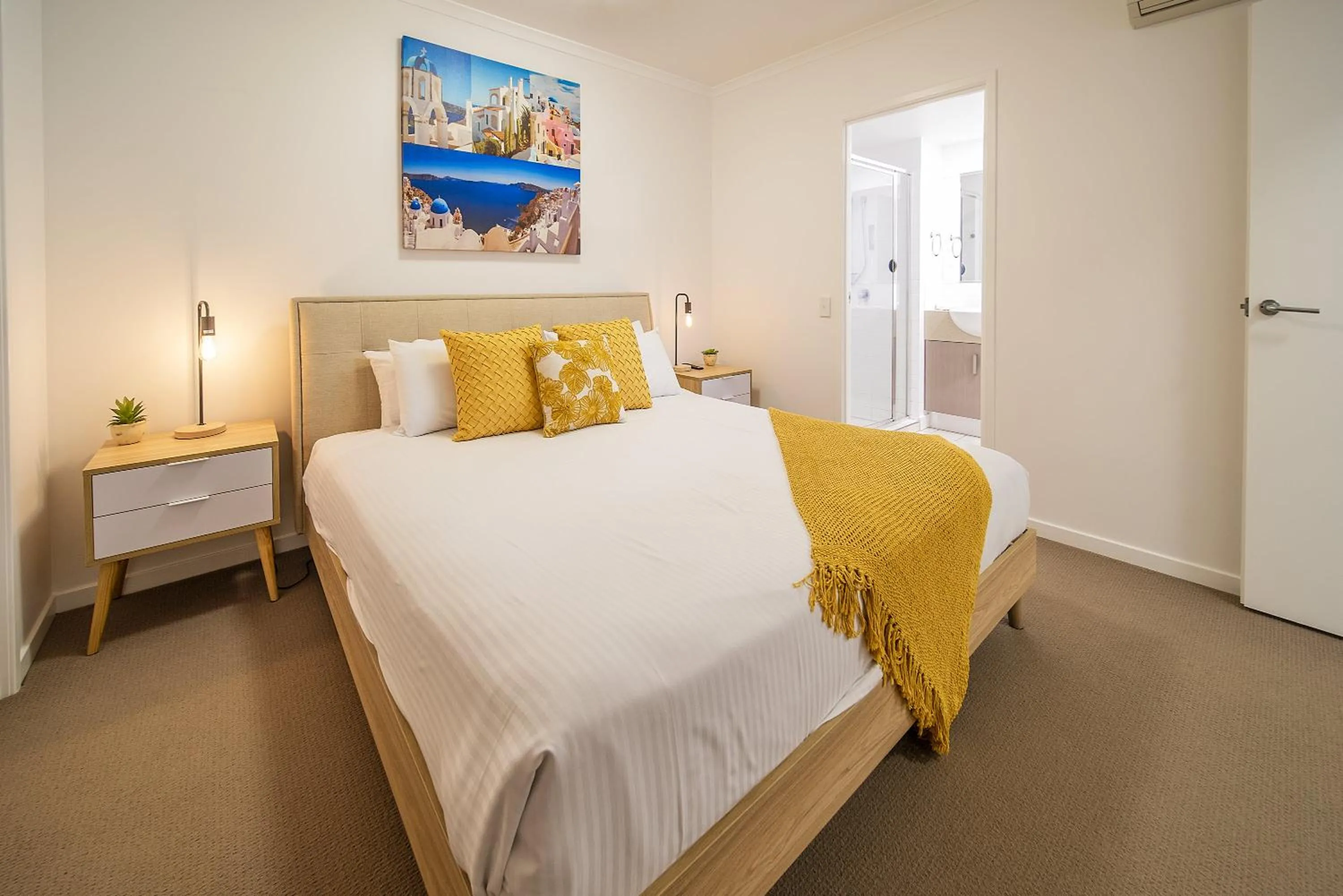 Bathroom, Bed in Coolum At The Beach