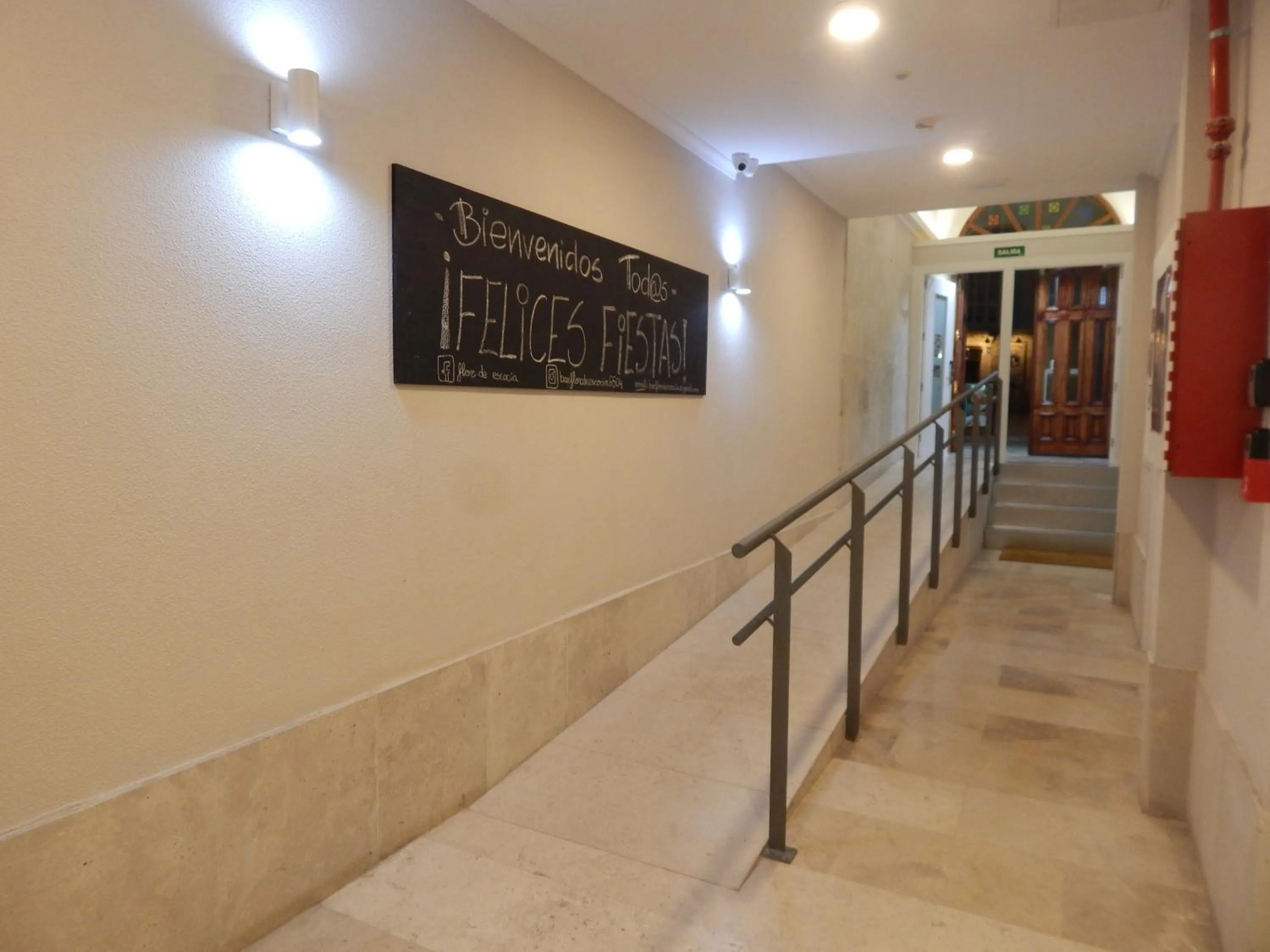 Facade/entrance in Hostel Catedral Burgos