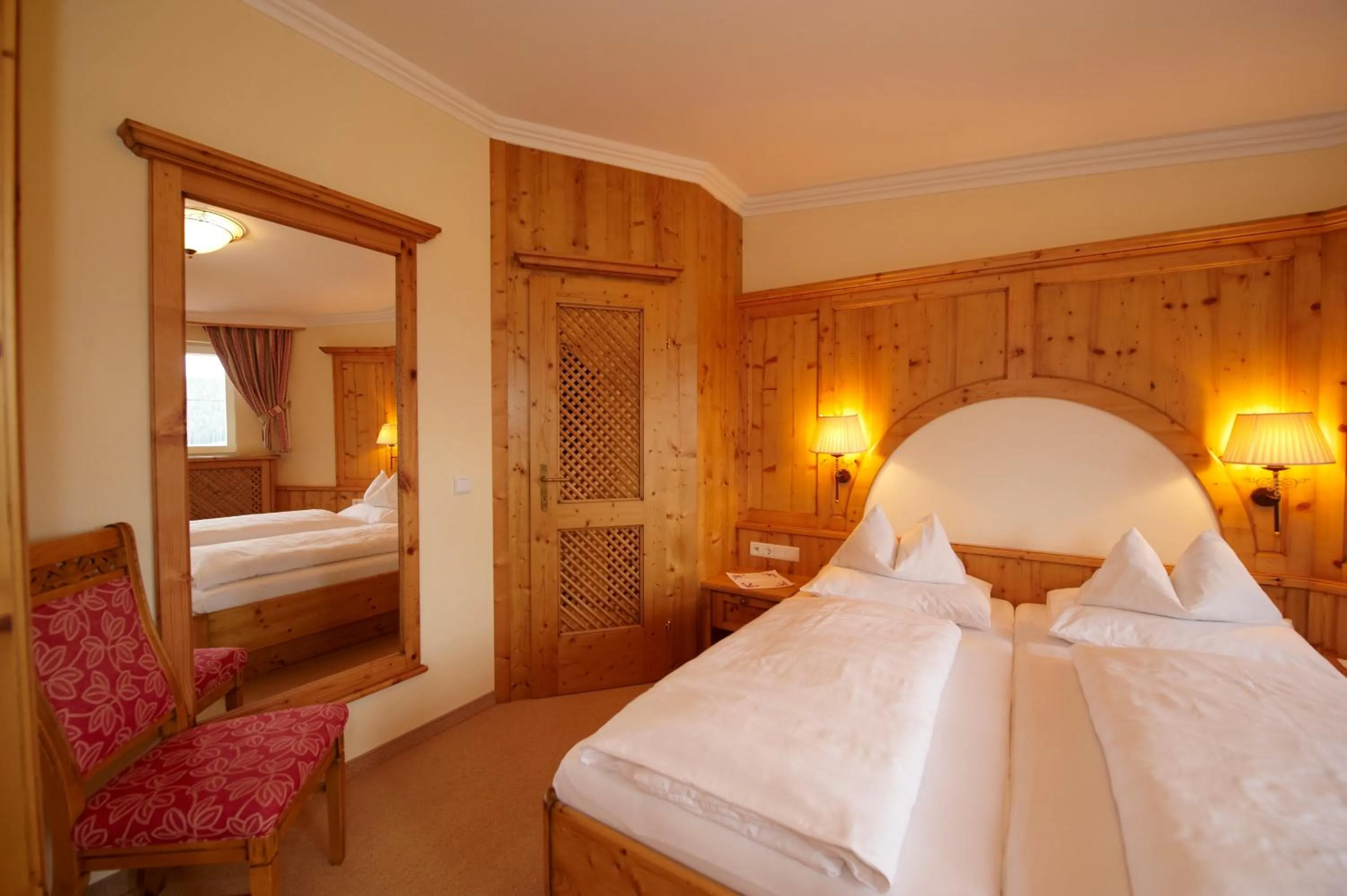 Bedroom, Bed in Hotel Ennstalerhof