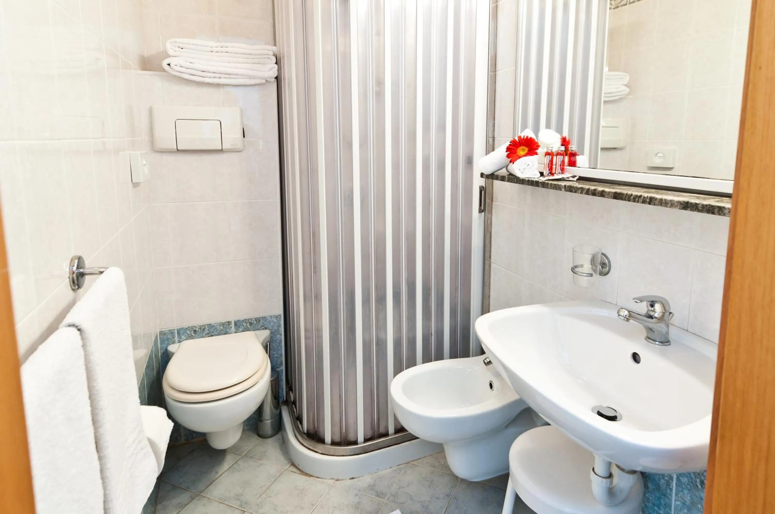 Bathroom in Hotel Milan