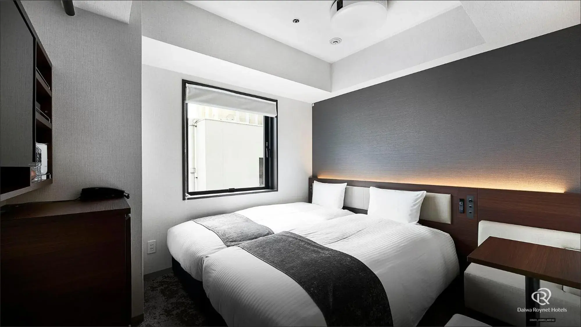 Bed in Daiwa Roynet Hotel Shimbashi Bed in Daiwa Roynet Hotel Shimbashi