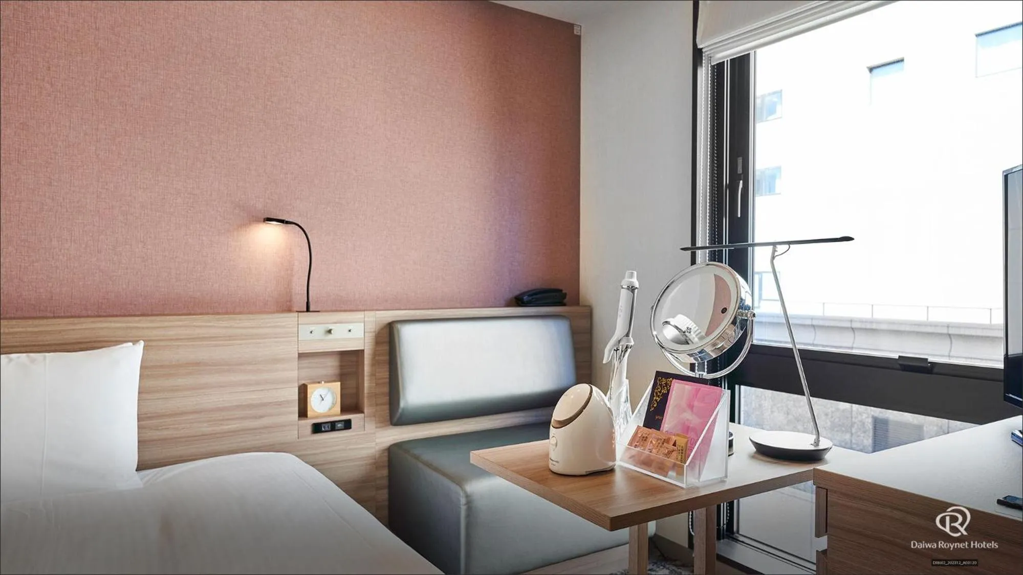 Bed in Daiwa Roynet Hotel Shimbashi