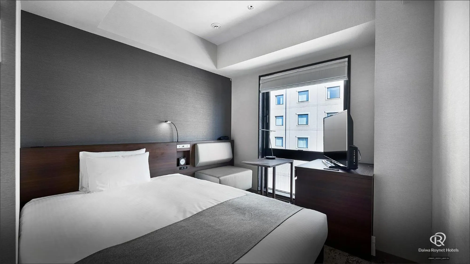 Bed in Daiwa Roynet Hotel Shimbashi