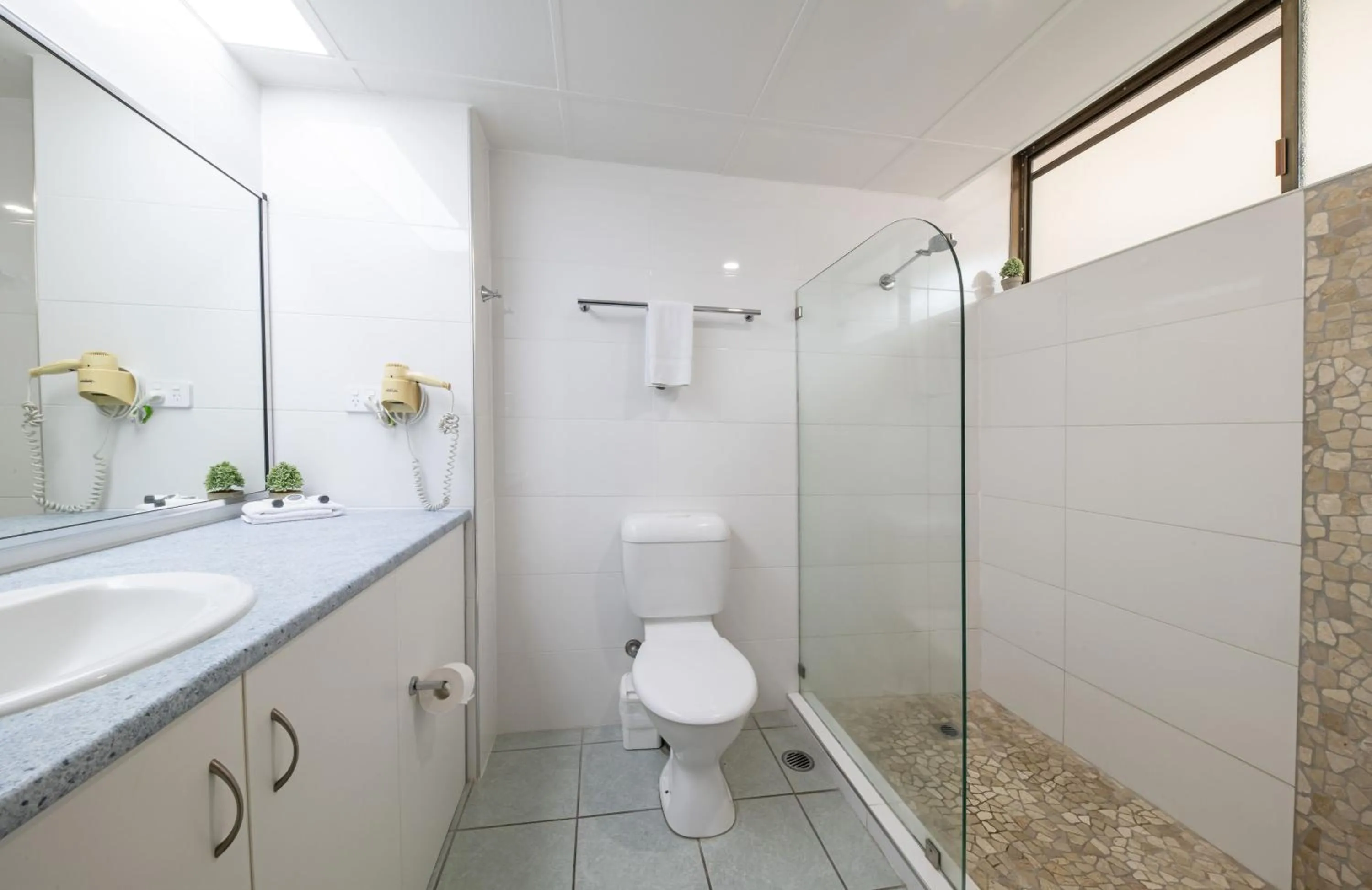 Shower in Whitsunday Terraces Resort