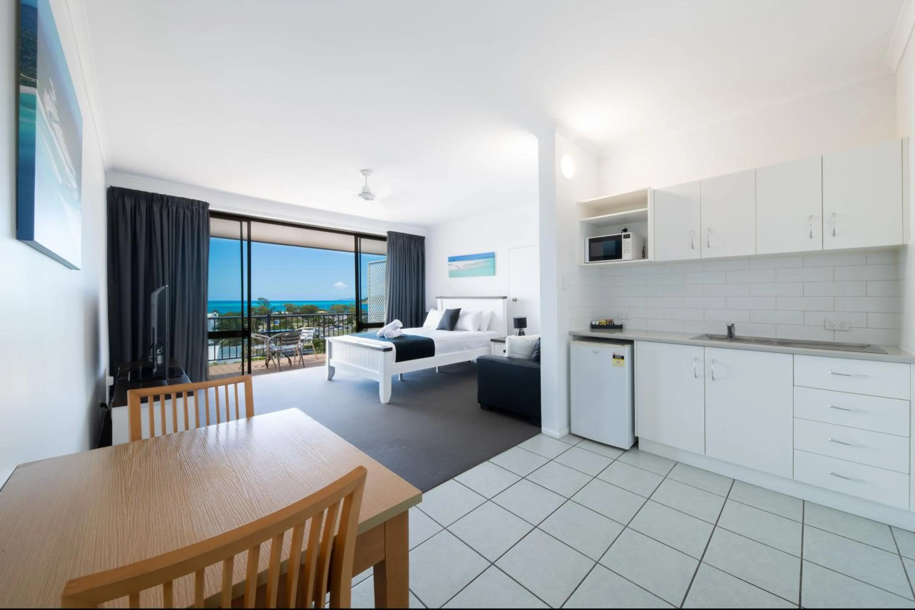 Bed in Whitsunday Terraces Resort