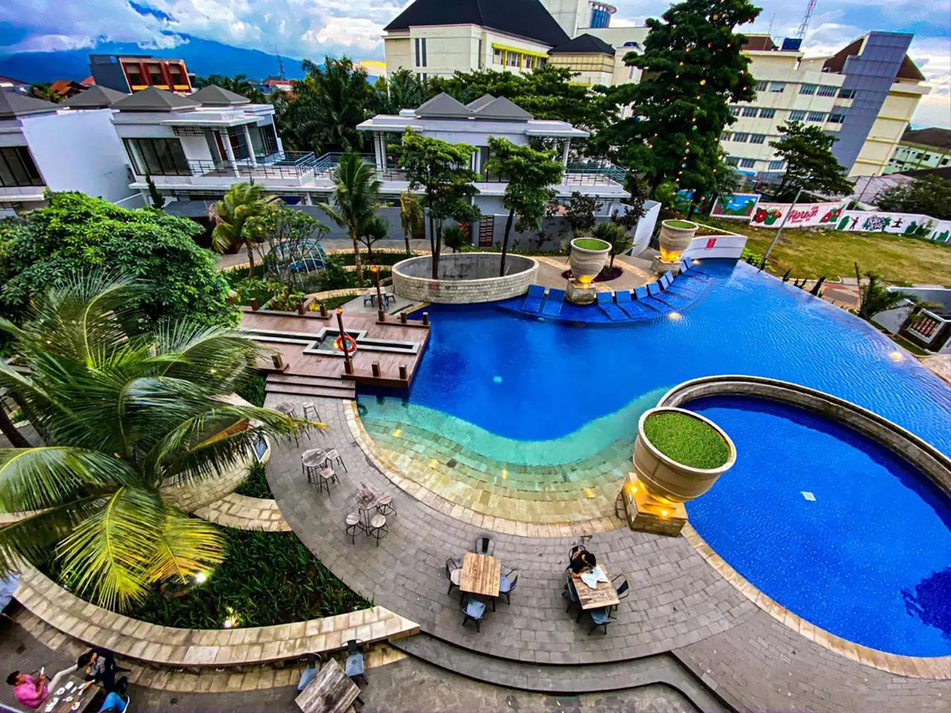 Nemuru Grand Bhuvana Ciawi Nemuru Grand Bhuvana Ciawi