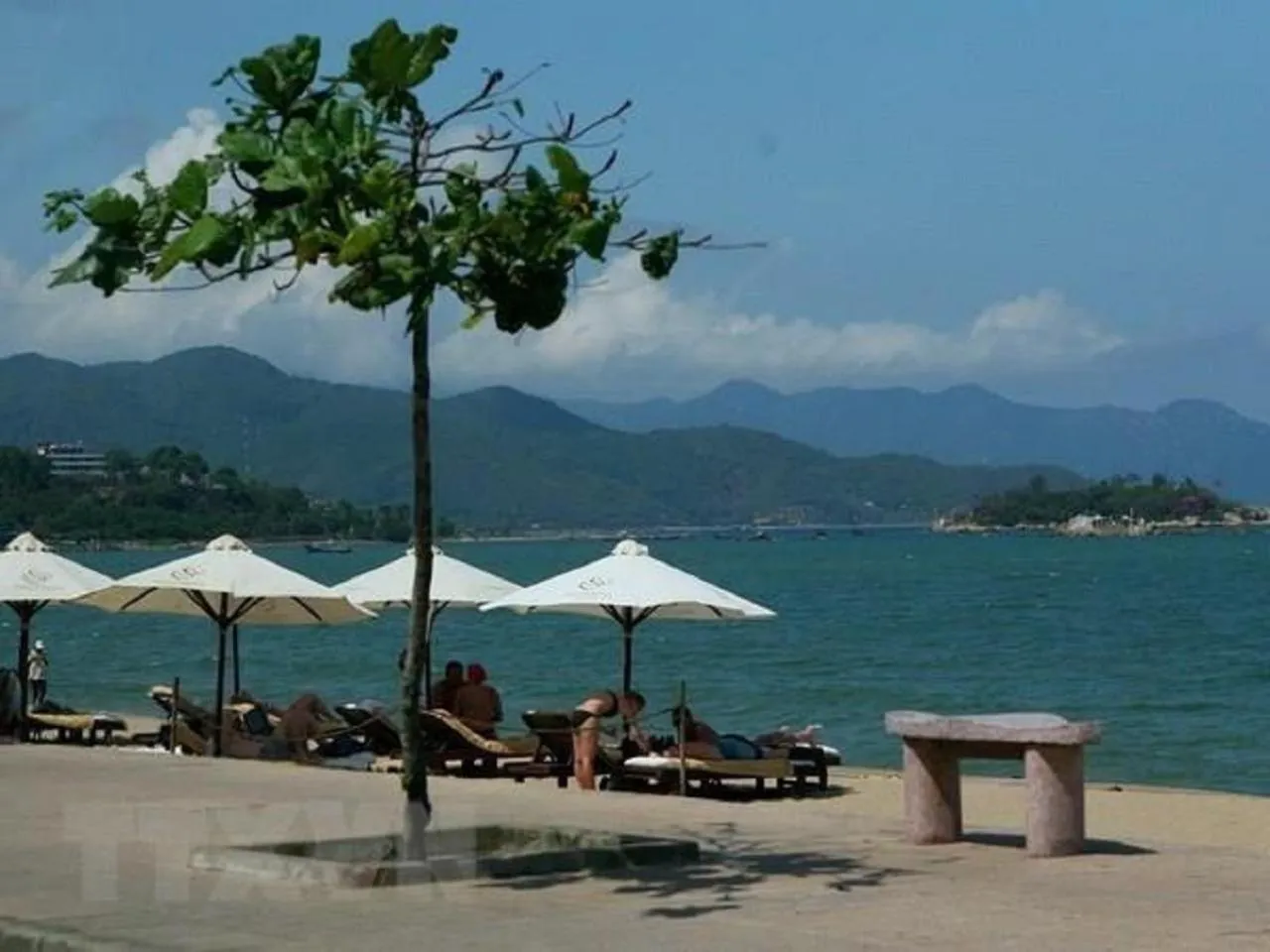Beach in Lucky Sun Hotel Nha Trang Beach