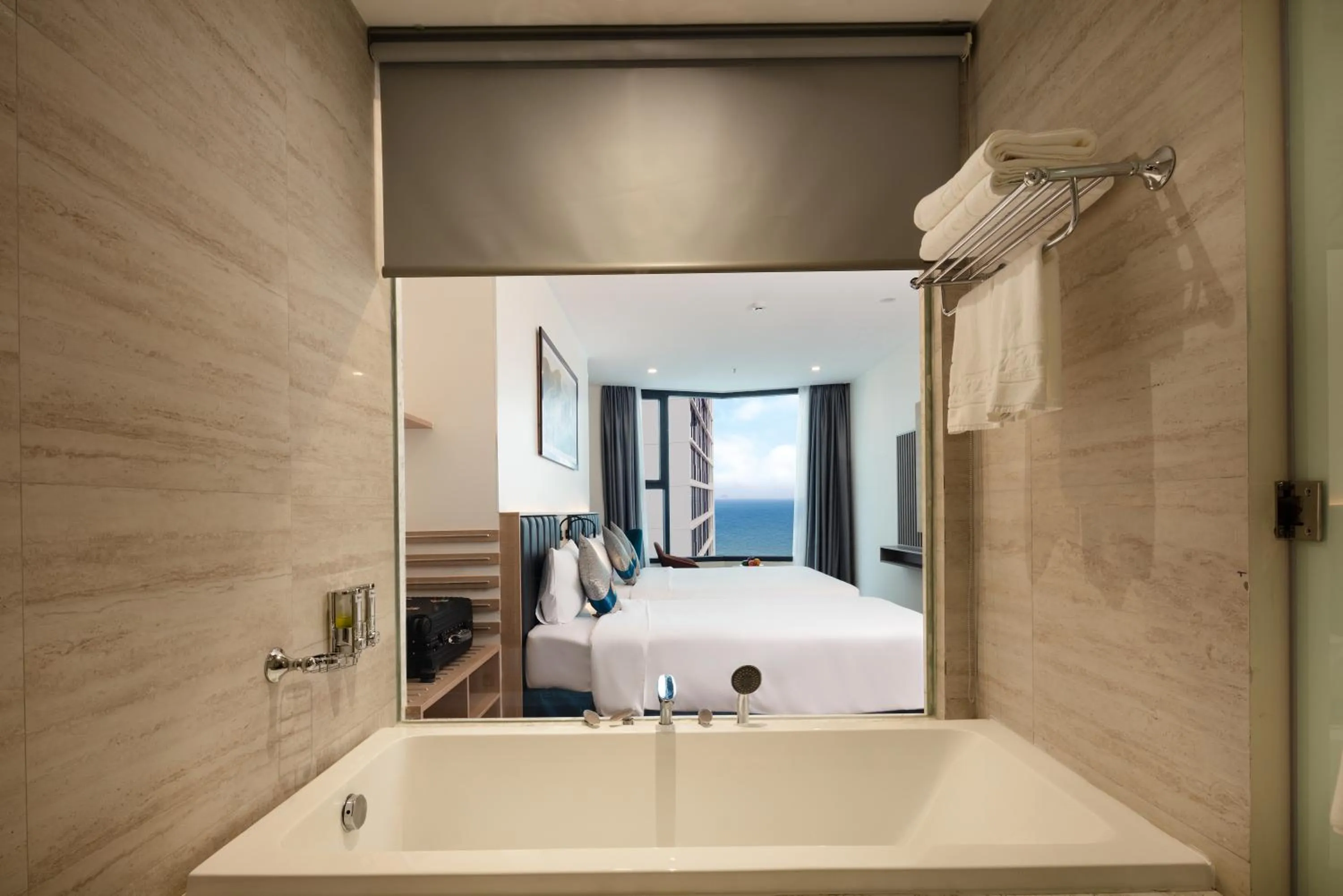 Shower in Lucky Sun Hotel Nha Trang Beach