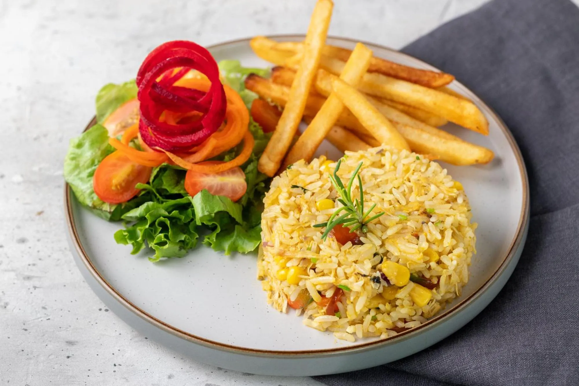 Restaurant/places to eat in Pumilio Mountain & Ocean Hotel