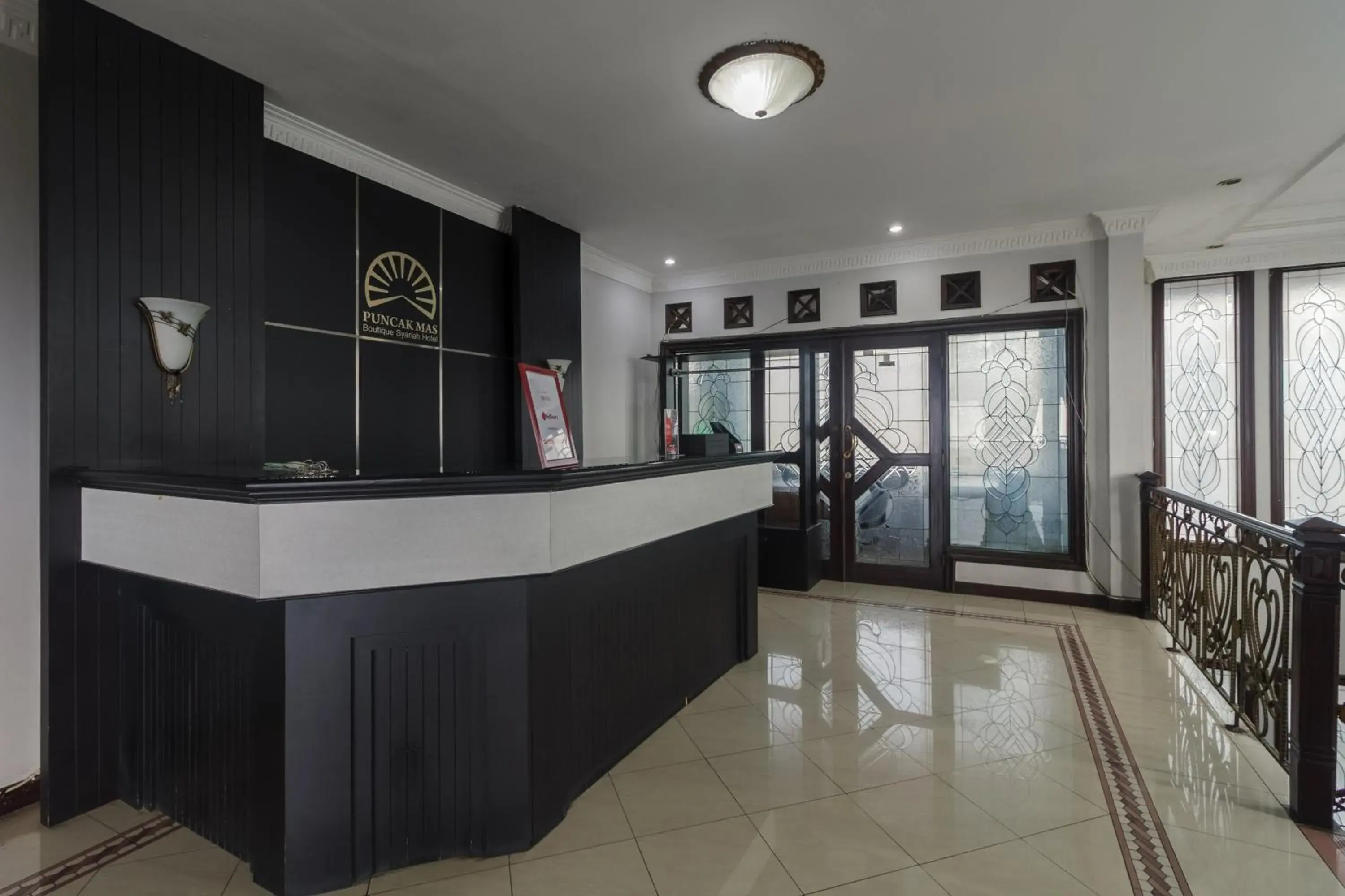 Lobby or reception in RedDoorz Syariah @ Cipanas Lobby or reception in RedDoorz Syariah @ Cipanas