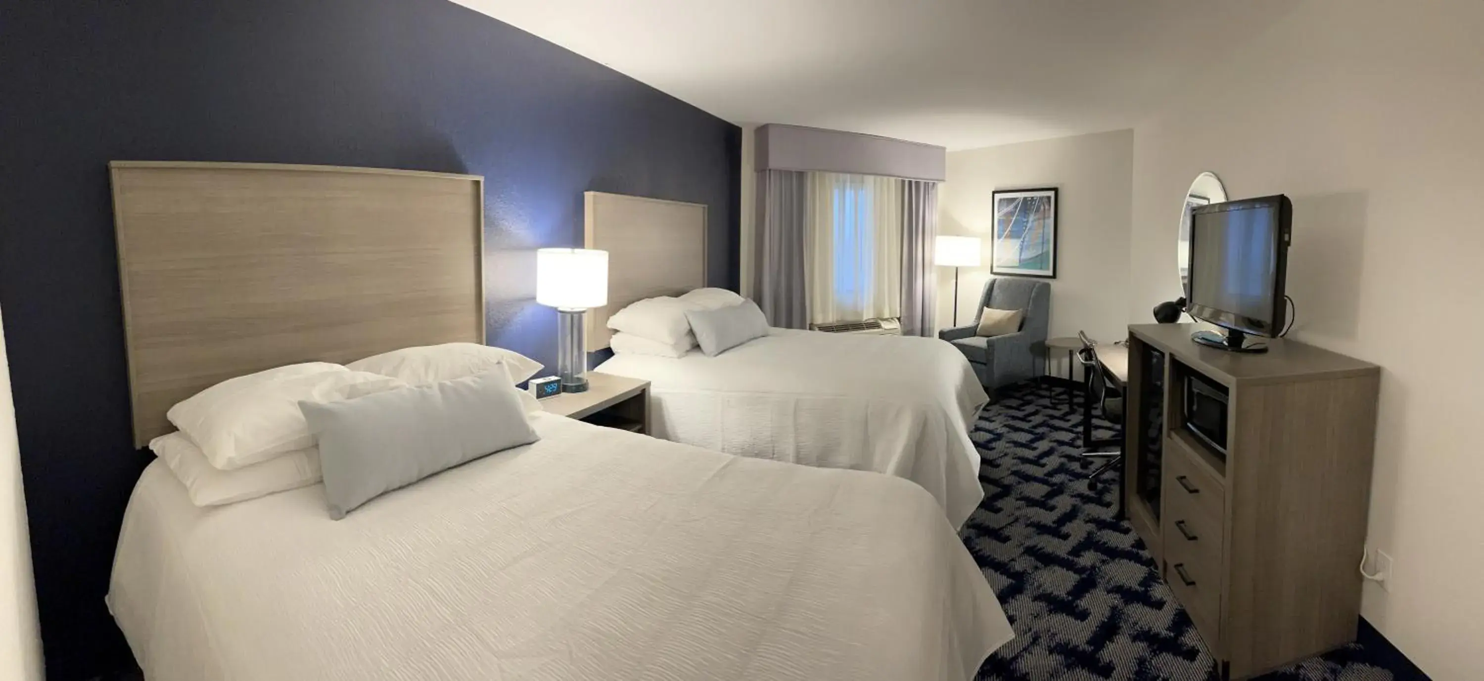 Queen Room - Disability Access in The Inn on Maritime Bay, an Ascend Collection Hotel Queen Room - Disability Access in The Inn on Maritime Bay, an Ascend Collection Hotel