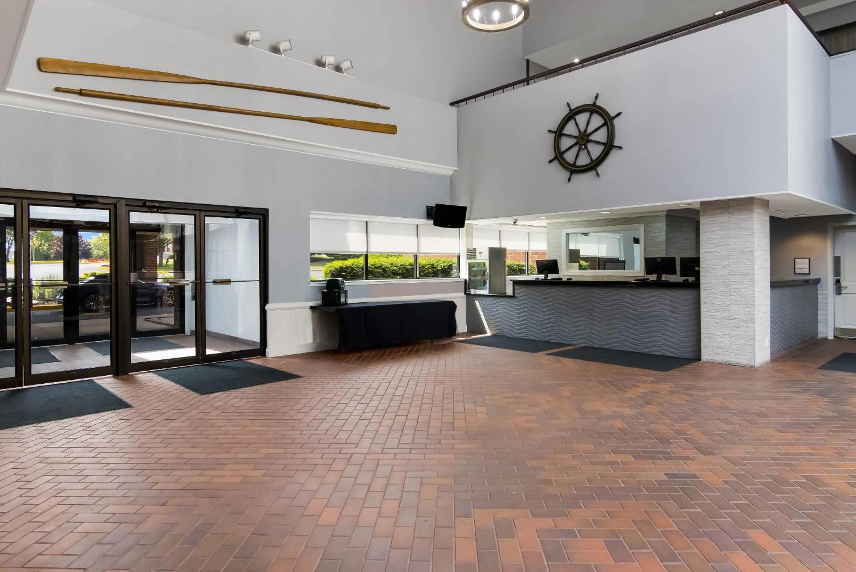Lobby or reception in The Inn on Maritime Bay, an Ascend Collection Hotel