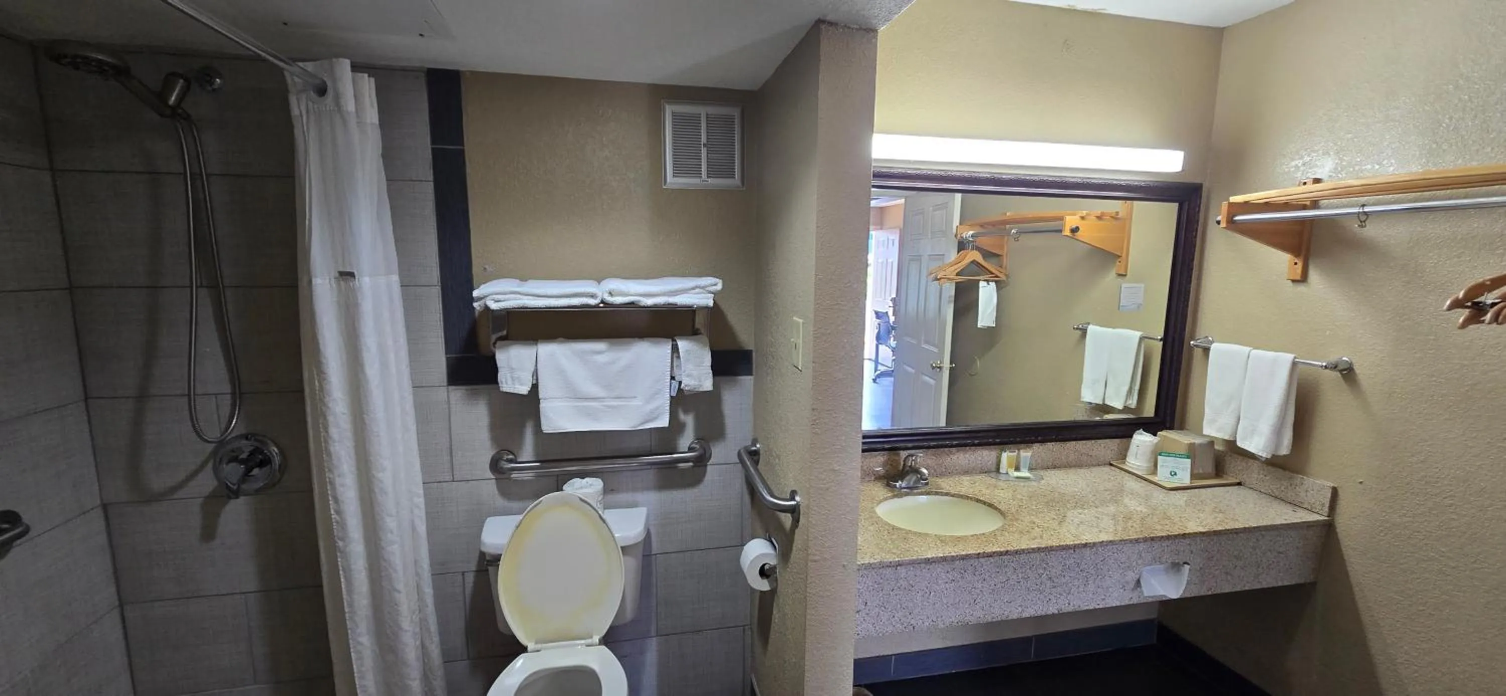 Bathroom in Super 8 by Wyndham Kingsville