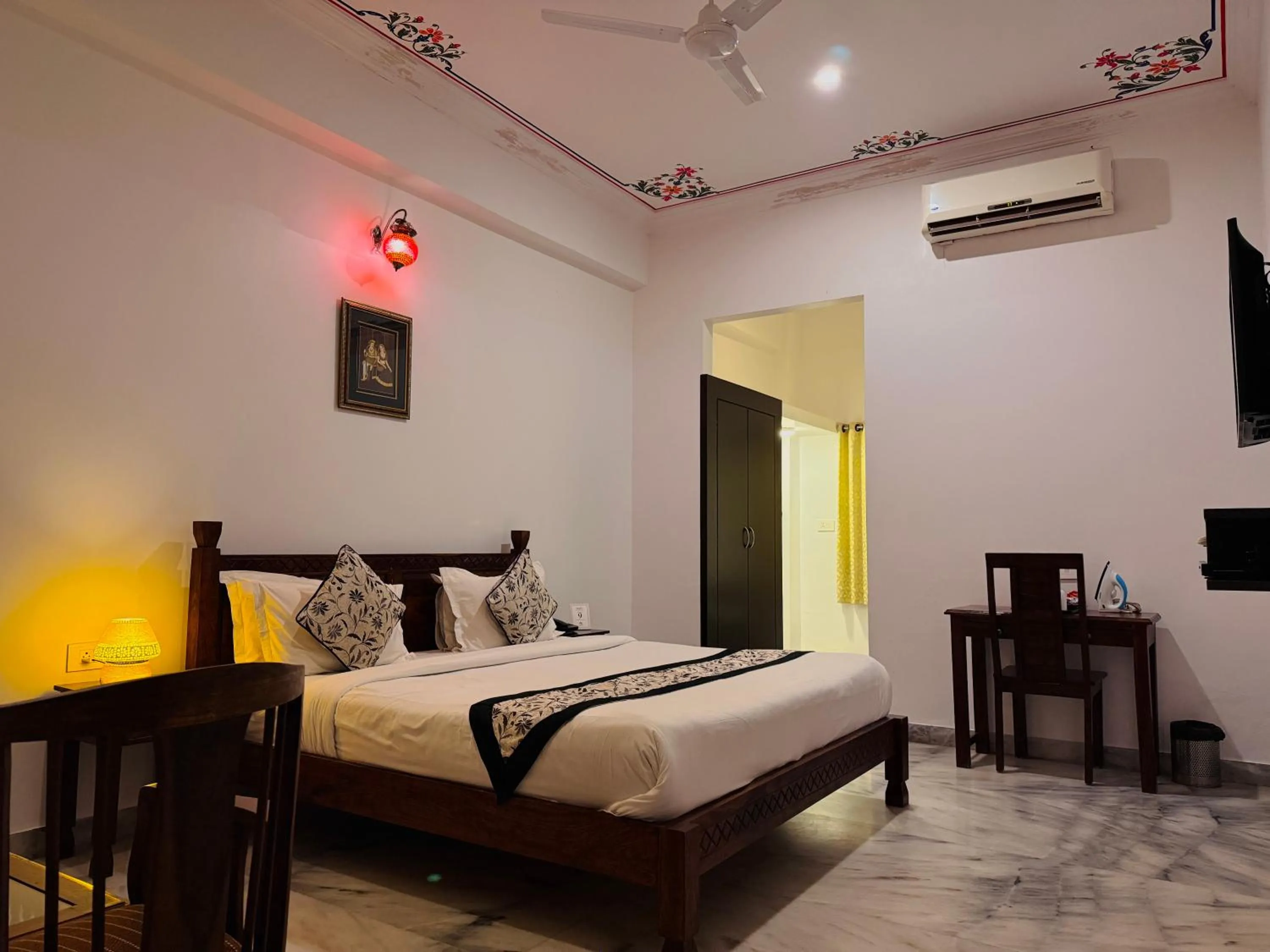 Bedroom, Bed in Atulya Niwas