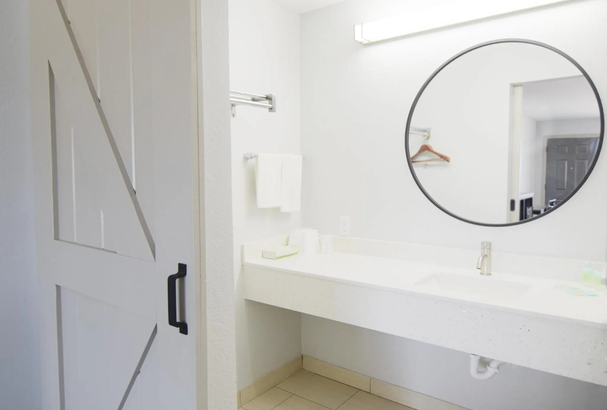 Bathroom in Walnut Inn Roland