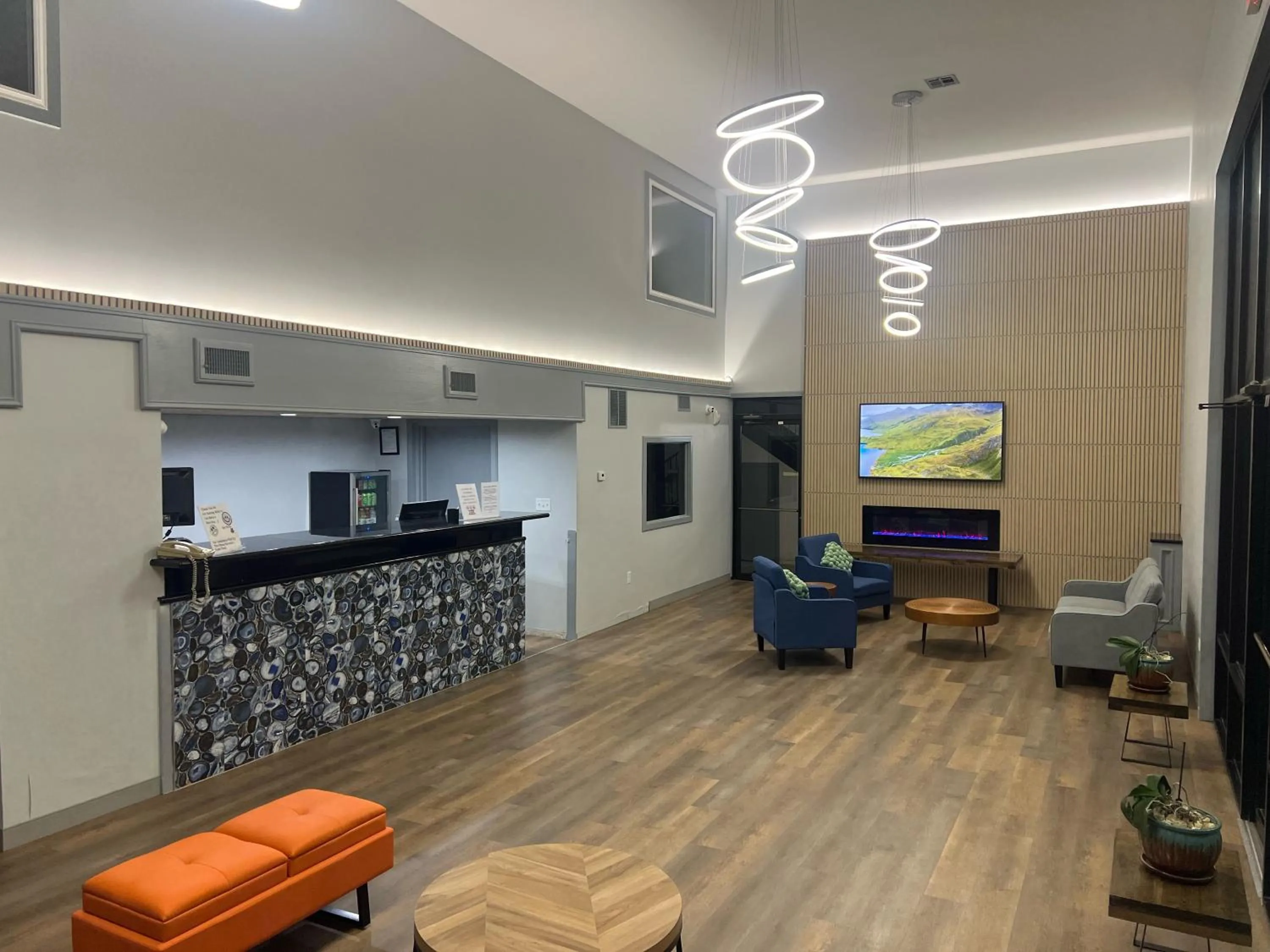 Lobby or reception in Walnut Inn Roland