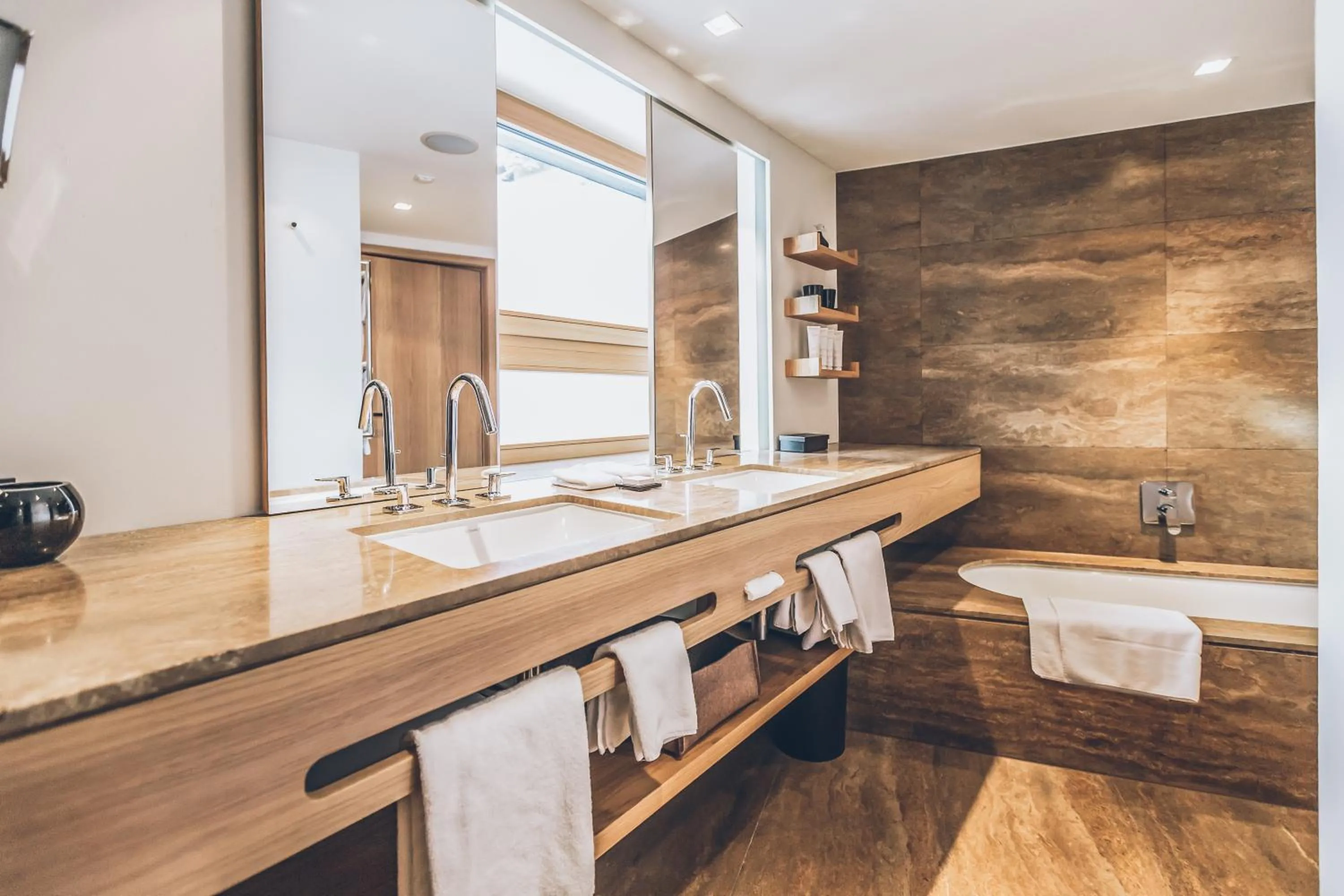 Decorative detail in Elizabeth Arthotel Adults Only