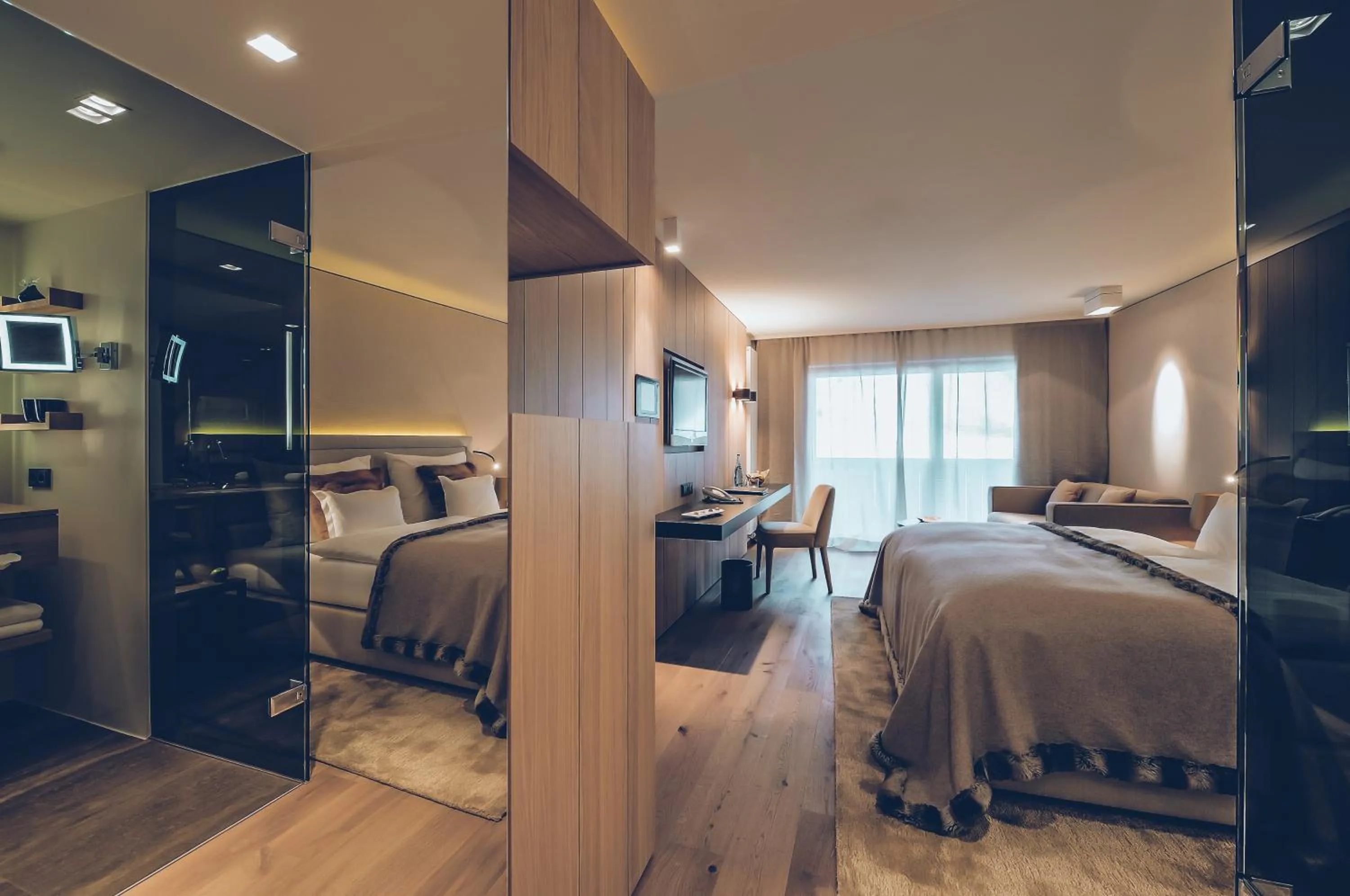 Photo of the whole room, Bed in Elizabeth Arthotel Adults Only