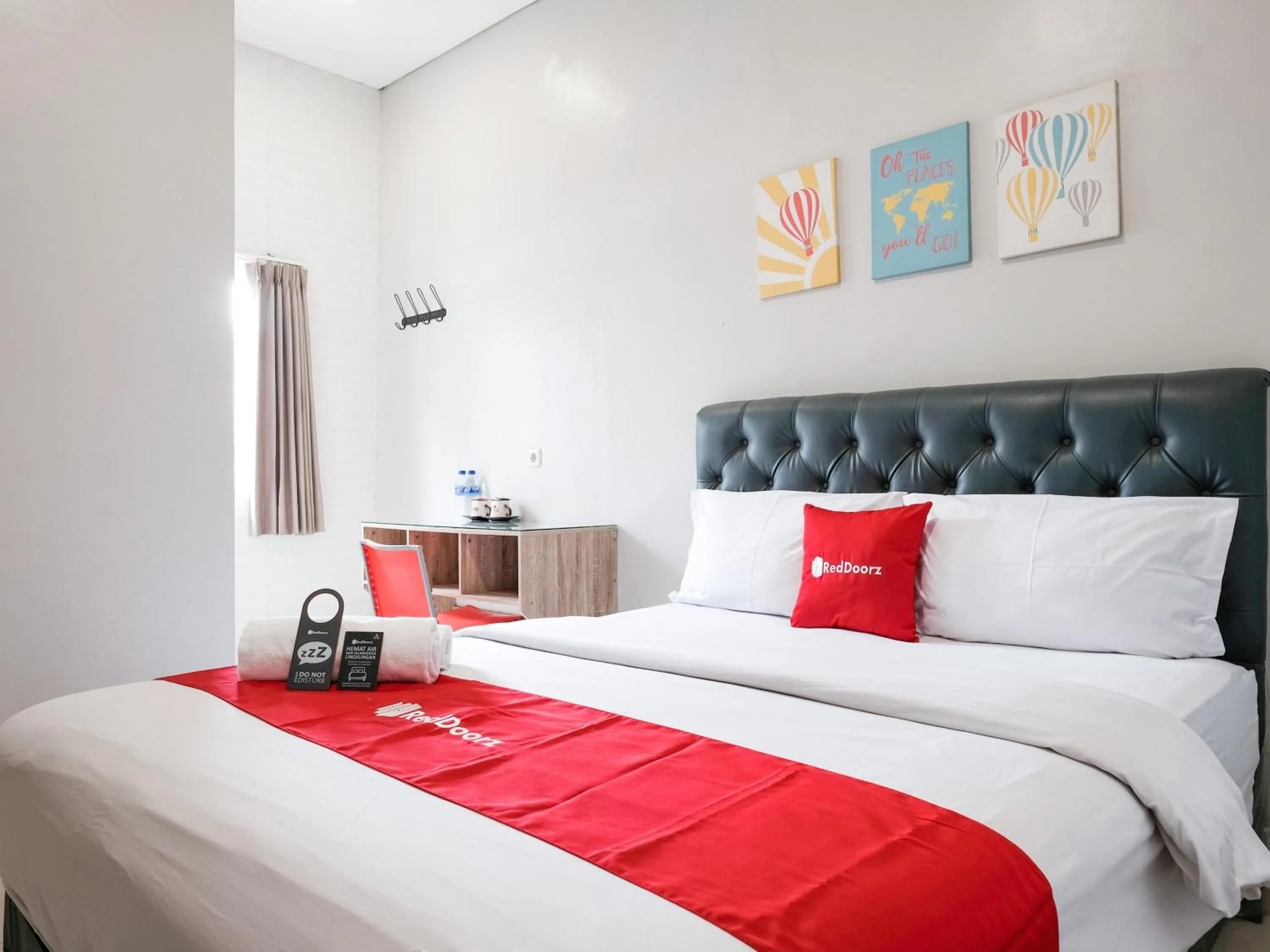 Bedroom, Bed in RedDoorz near Ciputra Golf Surabaya