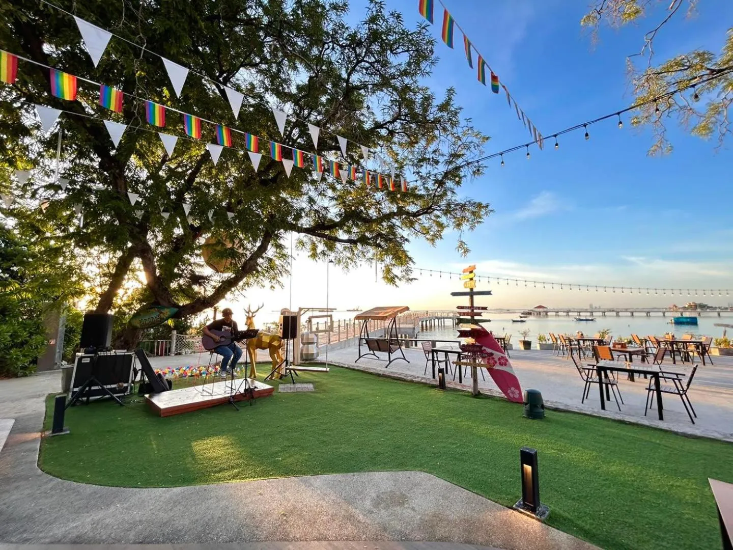 Centara Sonrisa Residences & Suites Sriracha