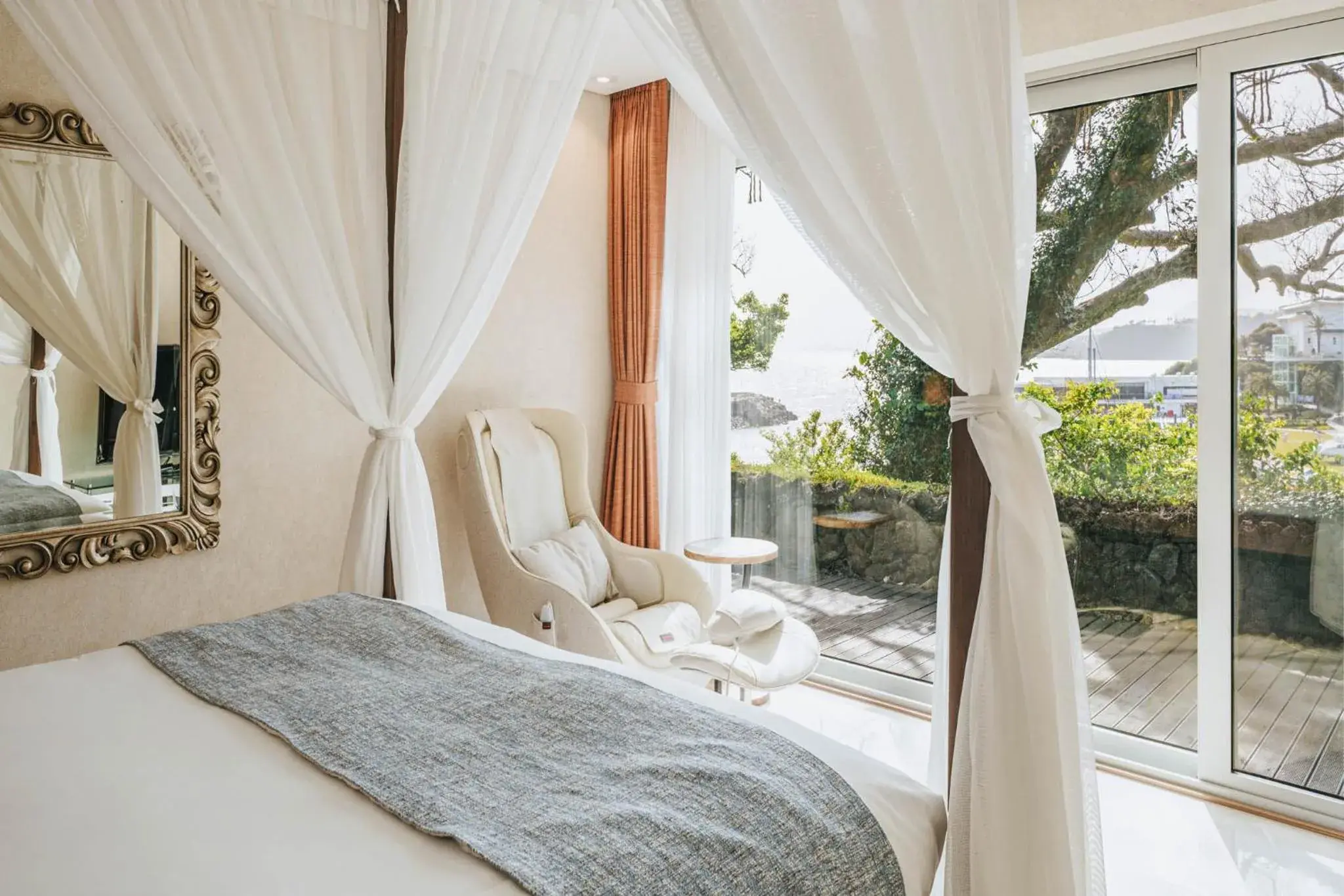 Bedroom, Bed in The Seaes Hotel & Resort Bedroom, Bed in The Seaes Hotel & Resort