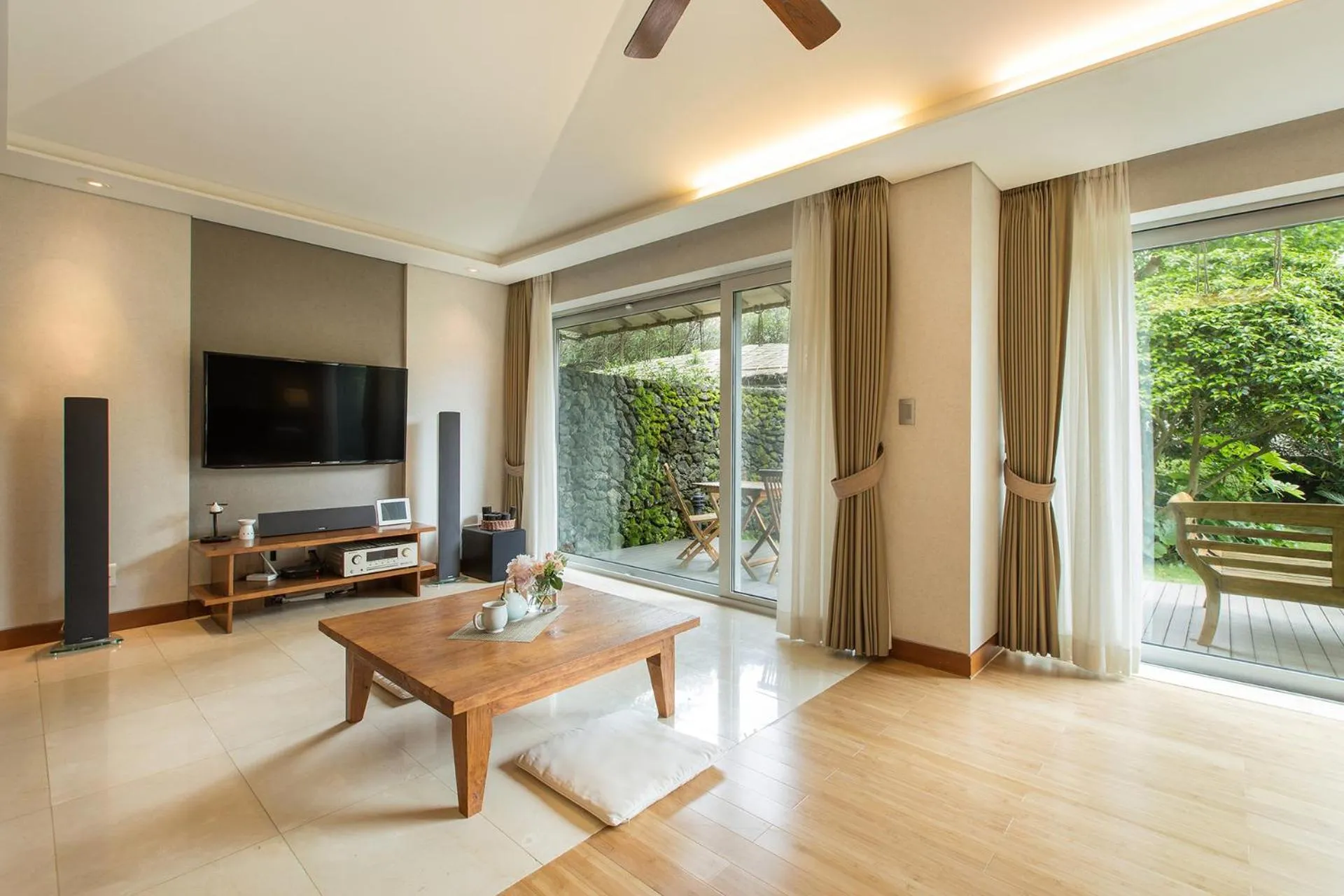 Bedroom in The Seaes Hotel & Resort