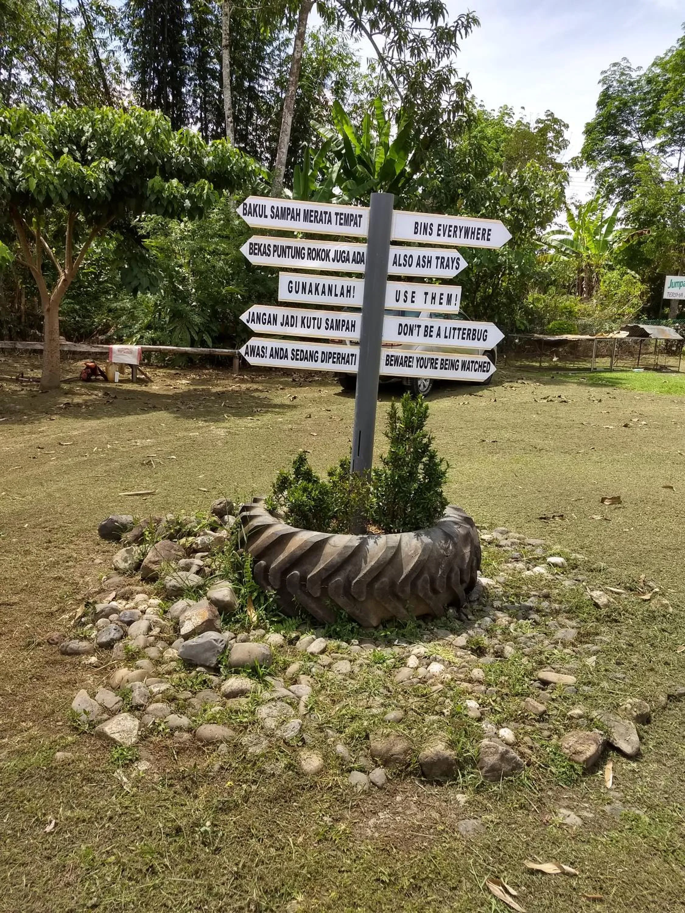 Garden in Kinabalu Poring Vacation Lodge