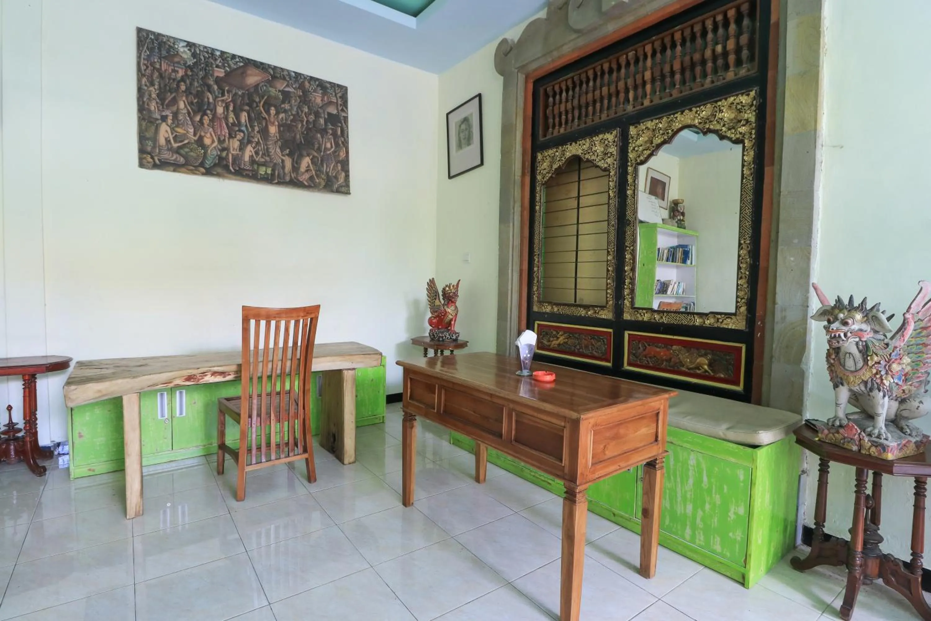 Seating area in Pering Bungalow Ubud