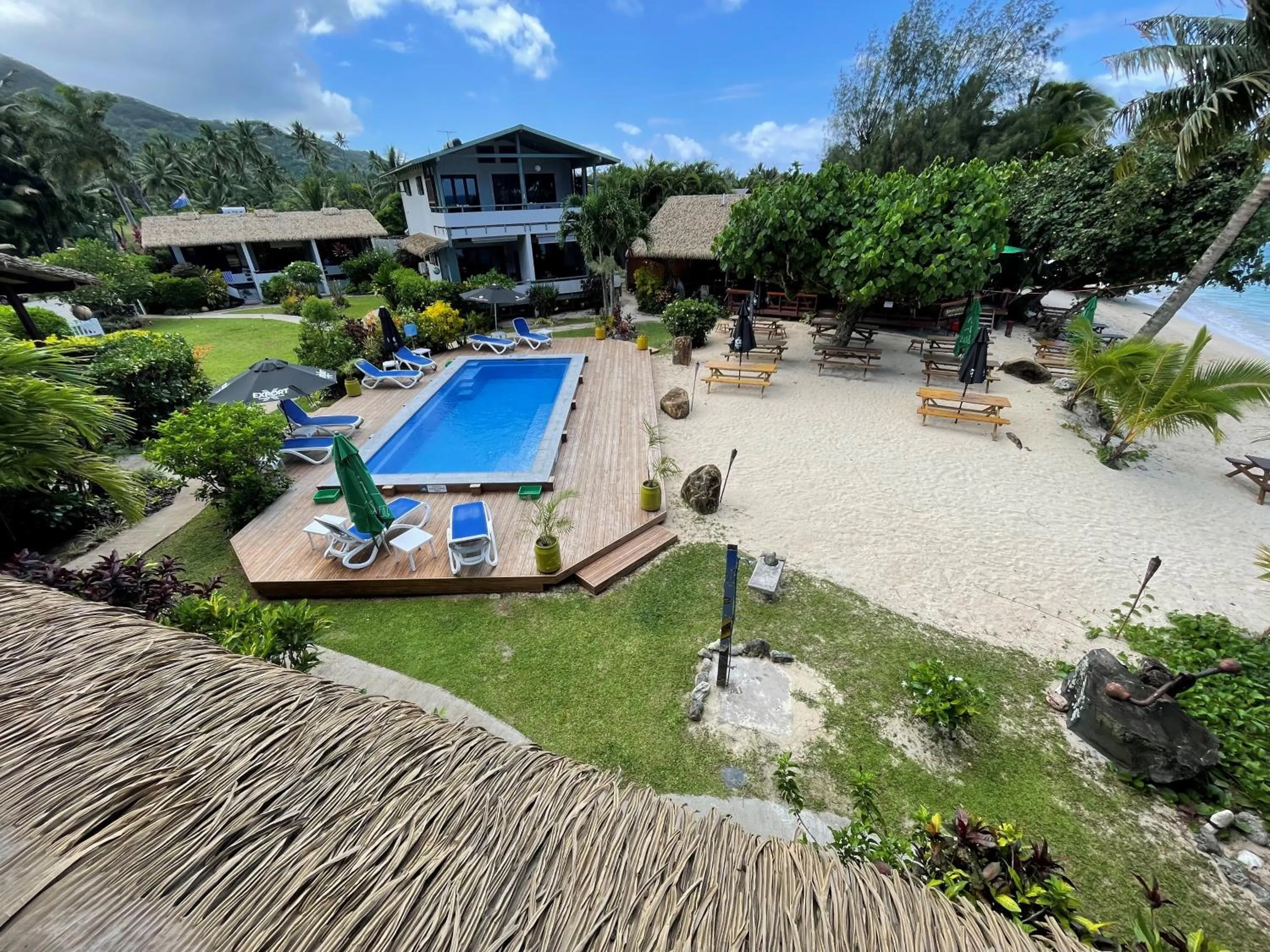 Swimming pool in Aroa Beachside Resort