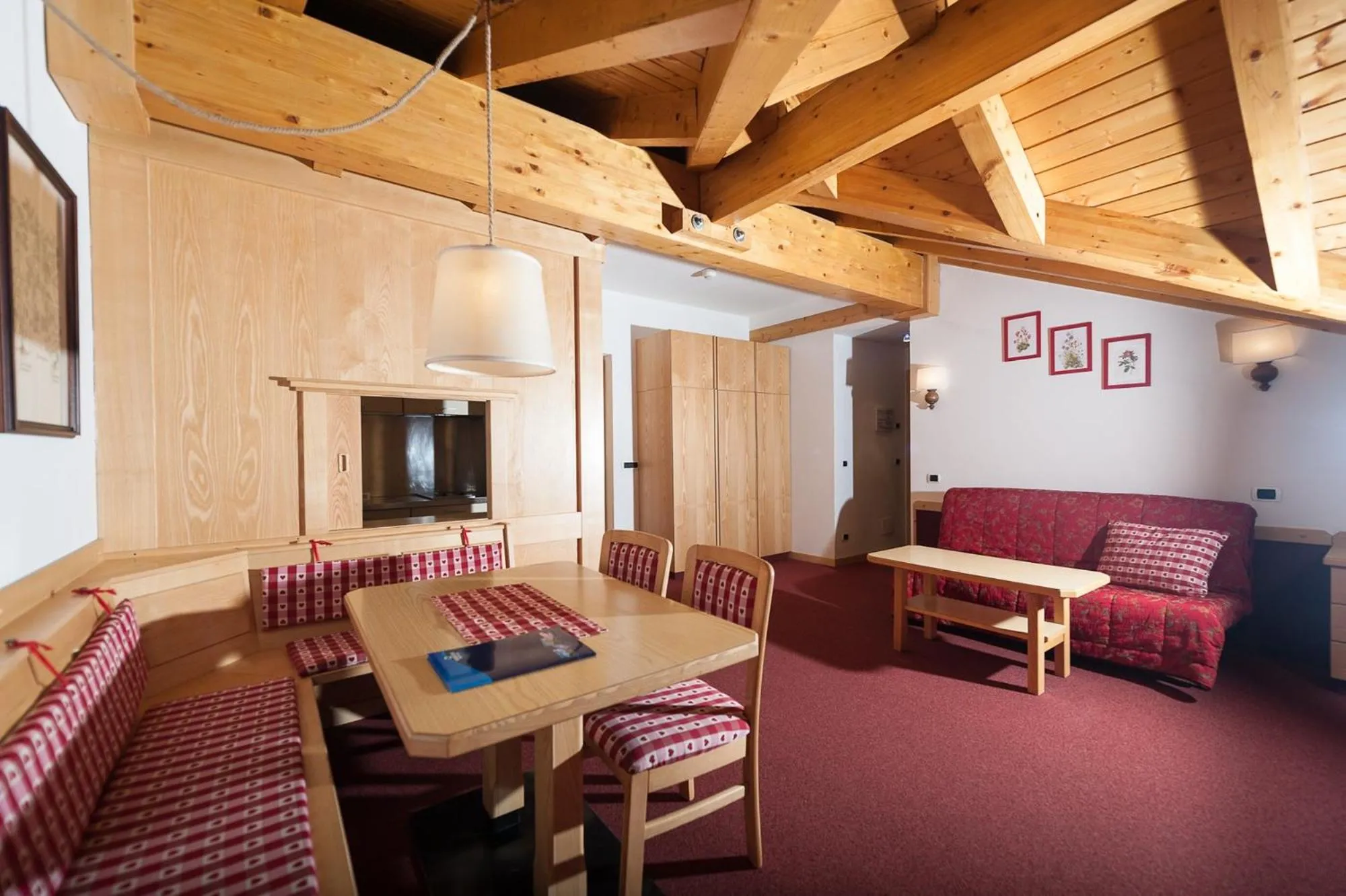 Lunch in Ambiez Residencehotel