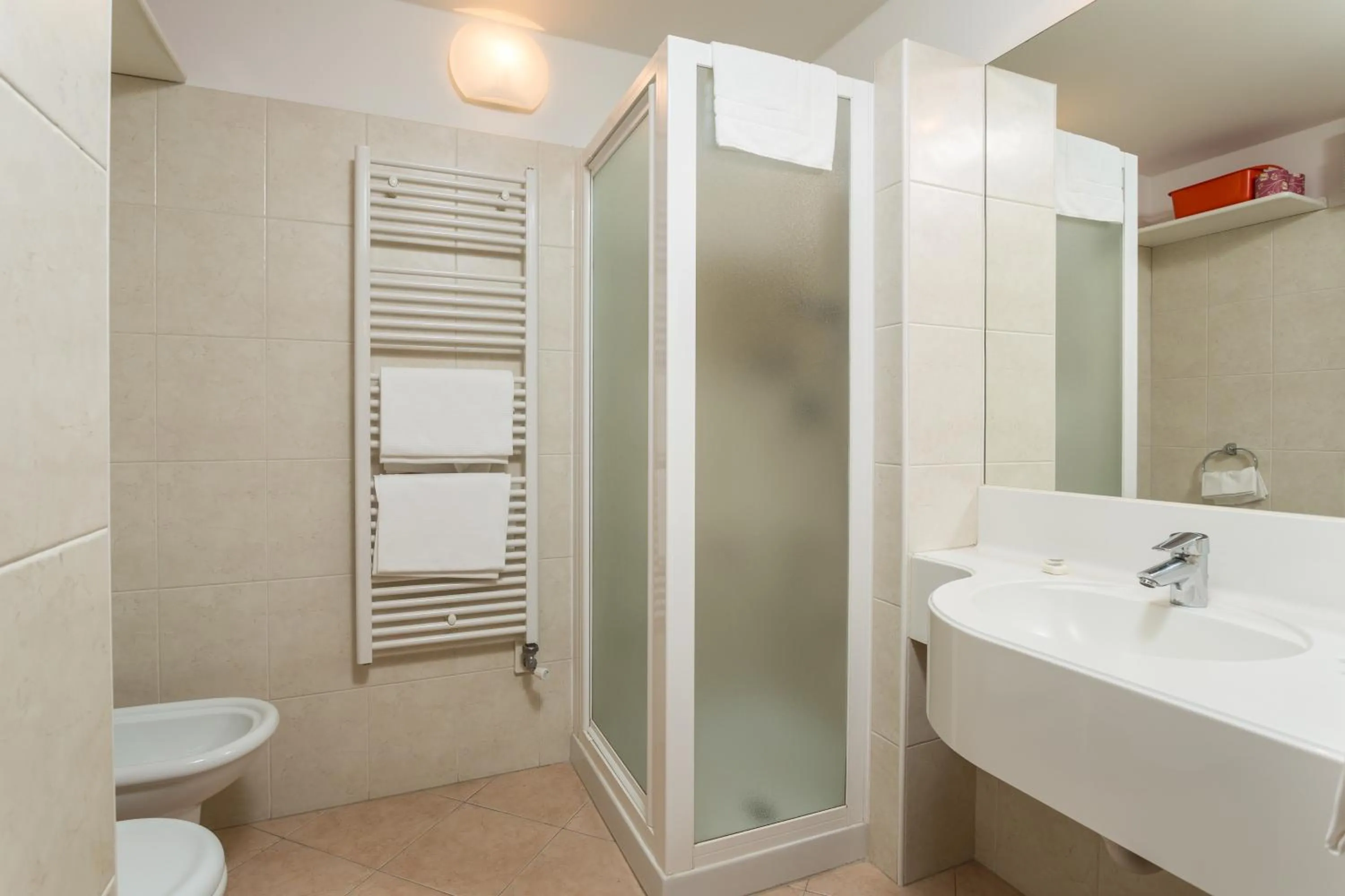 Bathroom in Ambiez Residencehotel