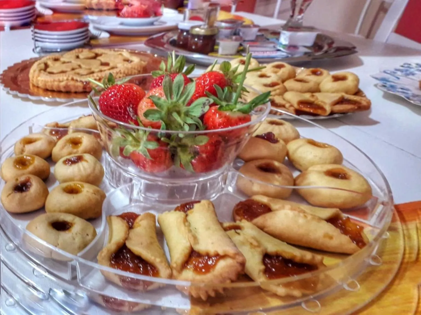 Italian breakfast in B&b Villa Santa Sofia by holidayngo