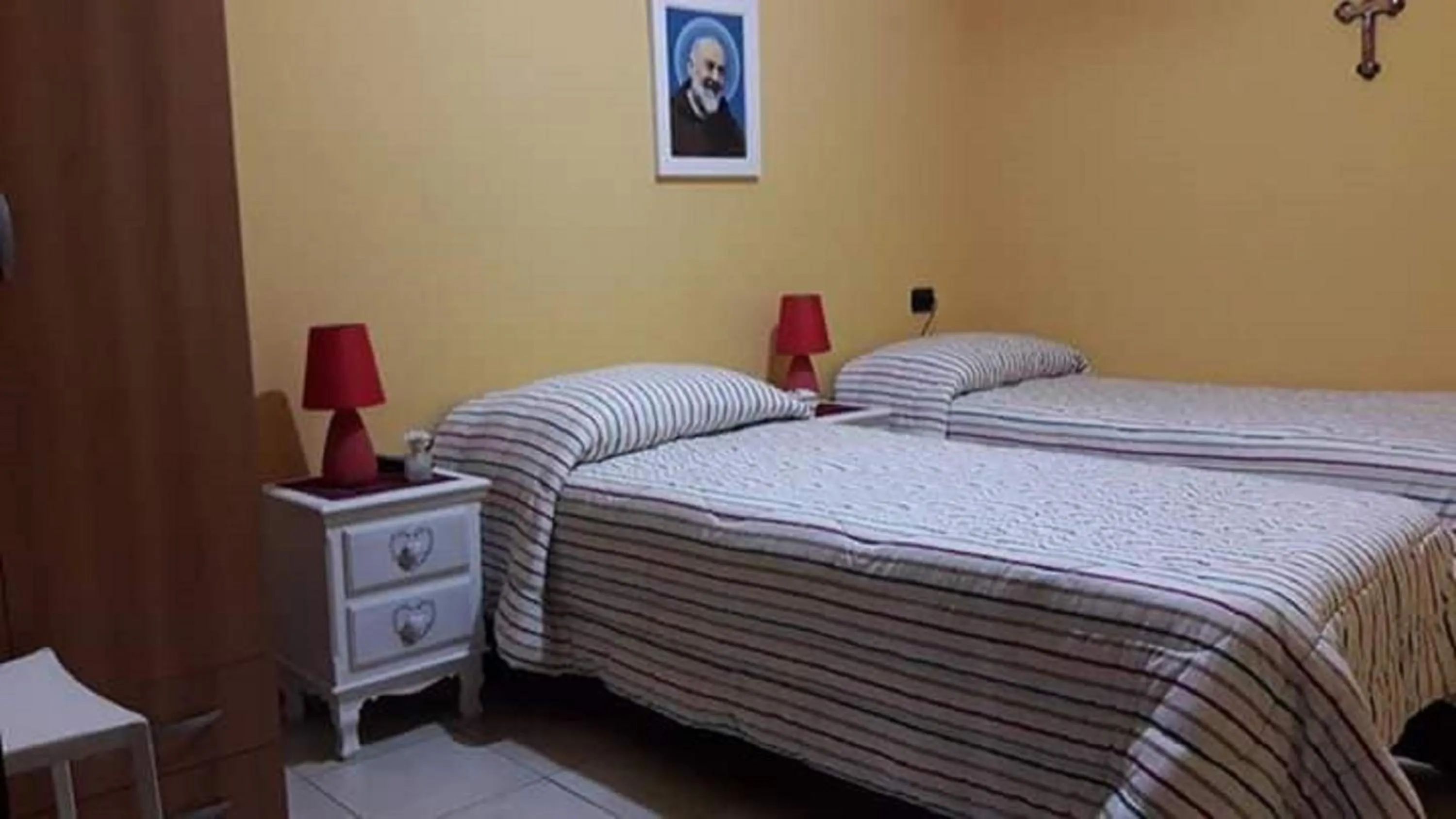 Bedroom, Bed in B&b Villa Santa Sofia by holidayngo