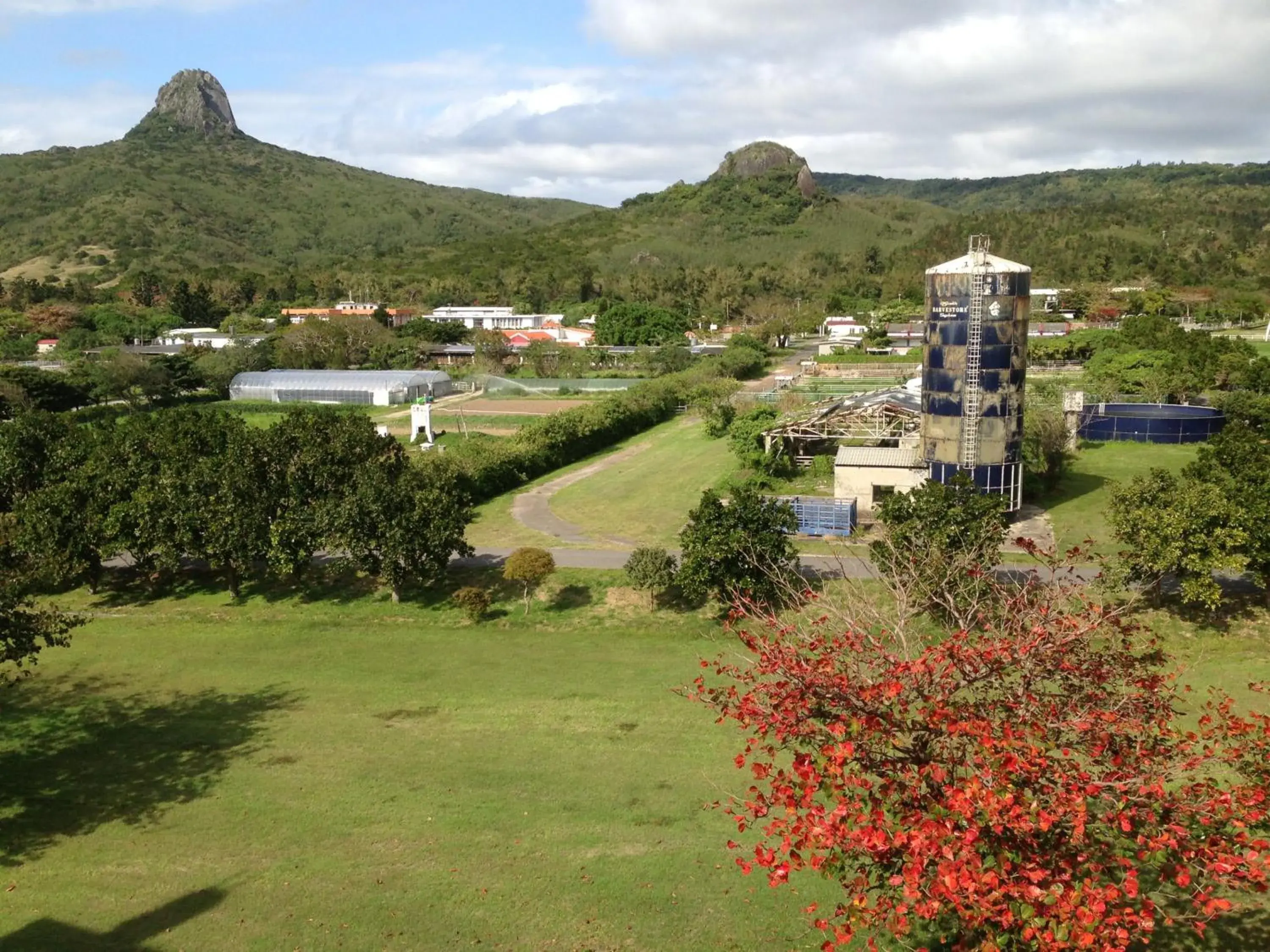 Landmark view in Kenting Sunhow Inn Landmark view in Kenting Sunhow Inn